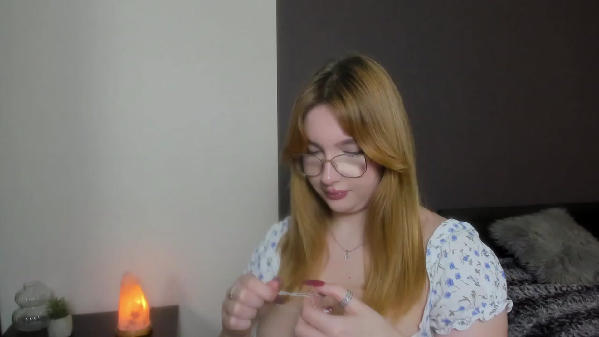 Gallery image thumbnail from AnaFoxy's myfreecams stream on, 12/14/2023, 13:41 image 10 of 20