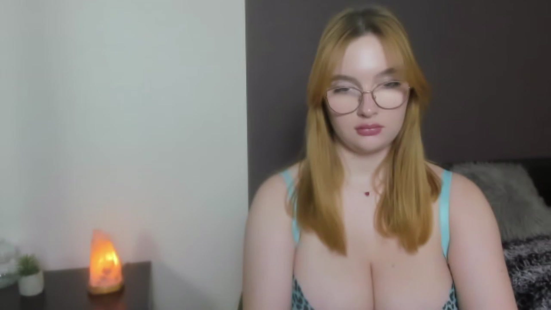 Gallery image thumbnail from AnaFoxy's myfreecams stream on, 12/15/2023, 12:27 image 1 of 20