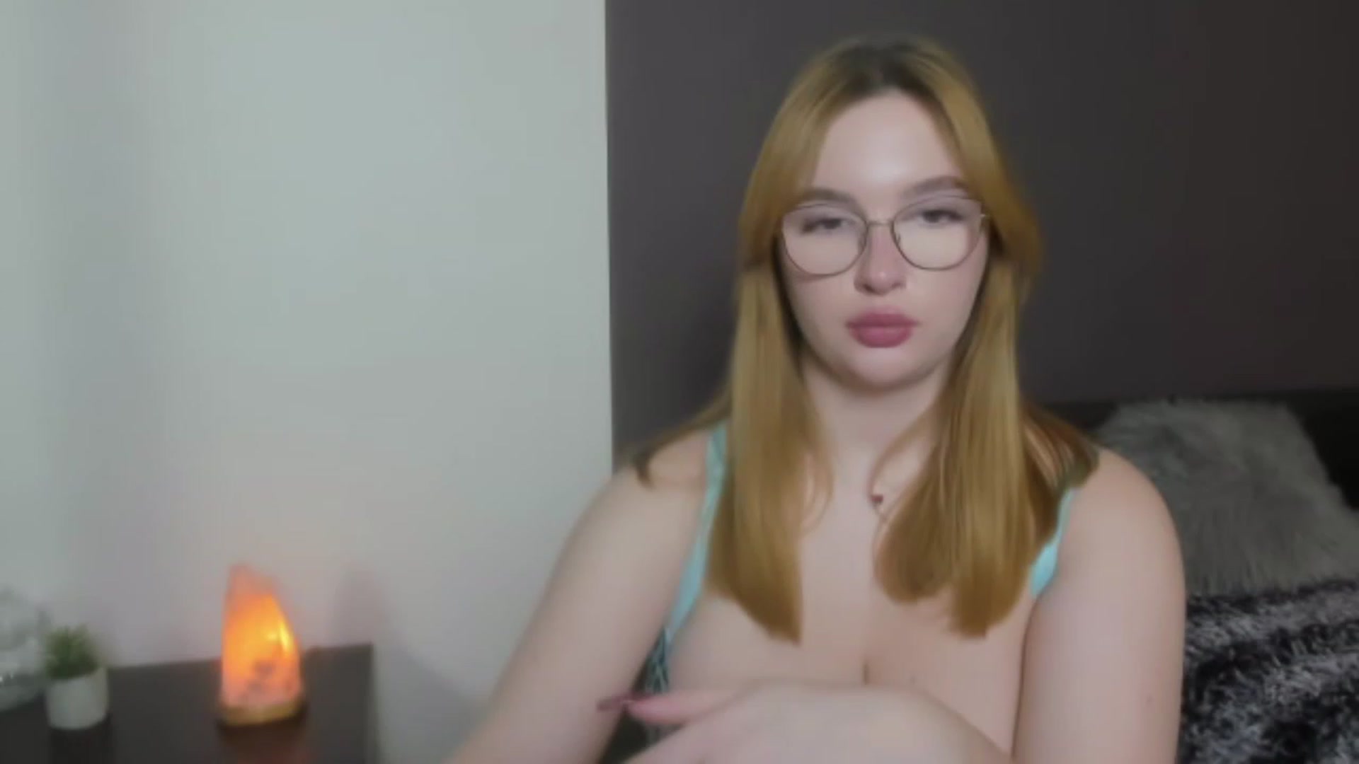 Gallery image thumbnail from AnaFoxy's myfreecams stream on, 12/15/2023, 12:27 image 8 of 20
