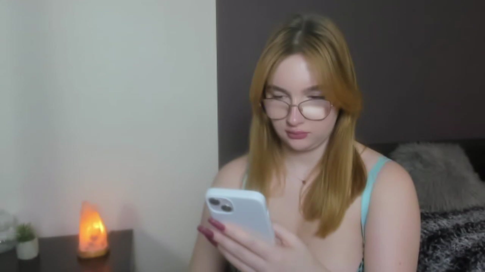 Gallery image thumbnail from AnaFoxy's myfreecams stream on, 12/15/2023, 12:27 image 16 of 20