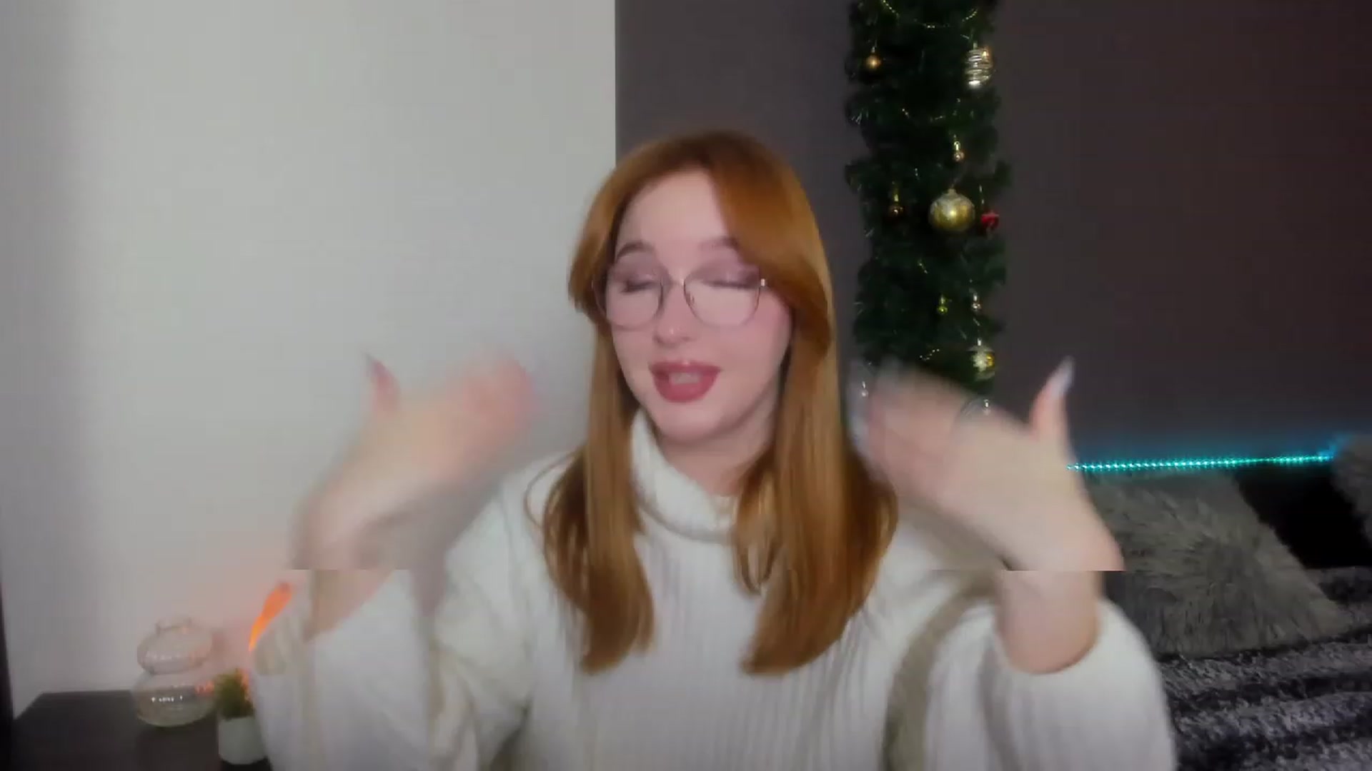 Gallery image thumbnail from AnaFoxy's myfreecams stream on, 12/29/2023, 10:16 image 19 of 20