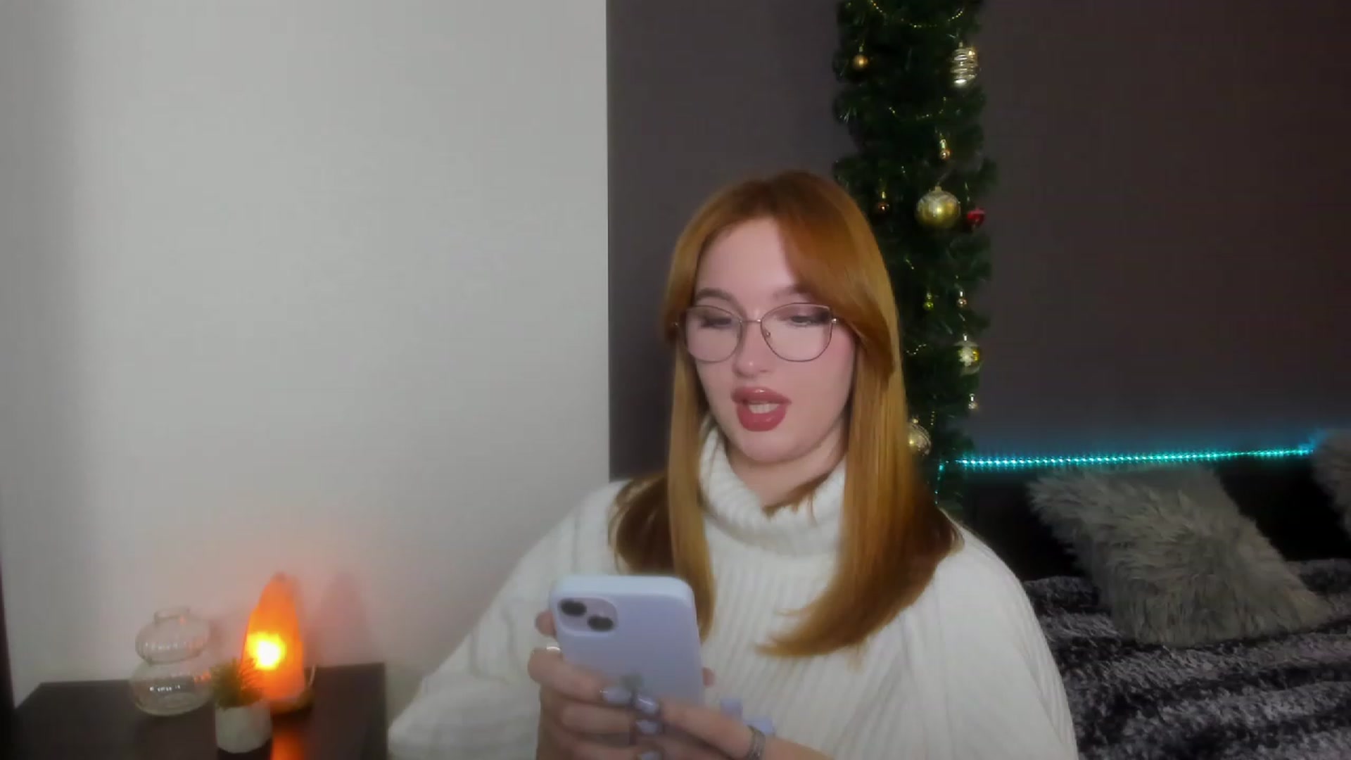Gallery image thumbnail from AnaFoxy's myfreecams stream on, 12/29/2023, 10:16 image 15 of 20