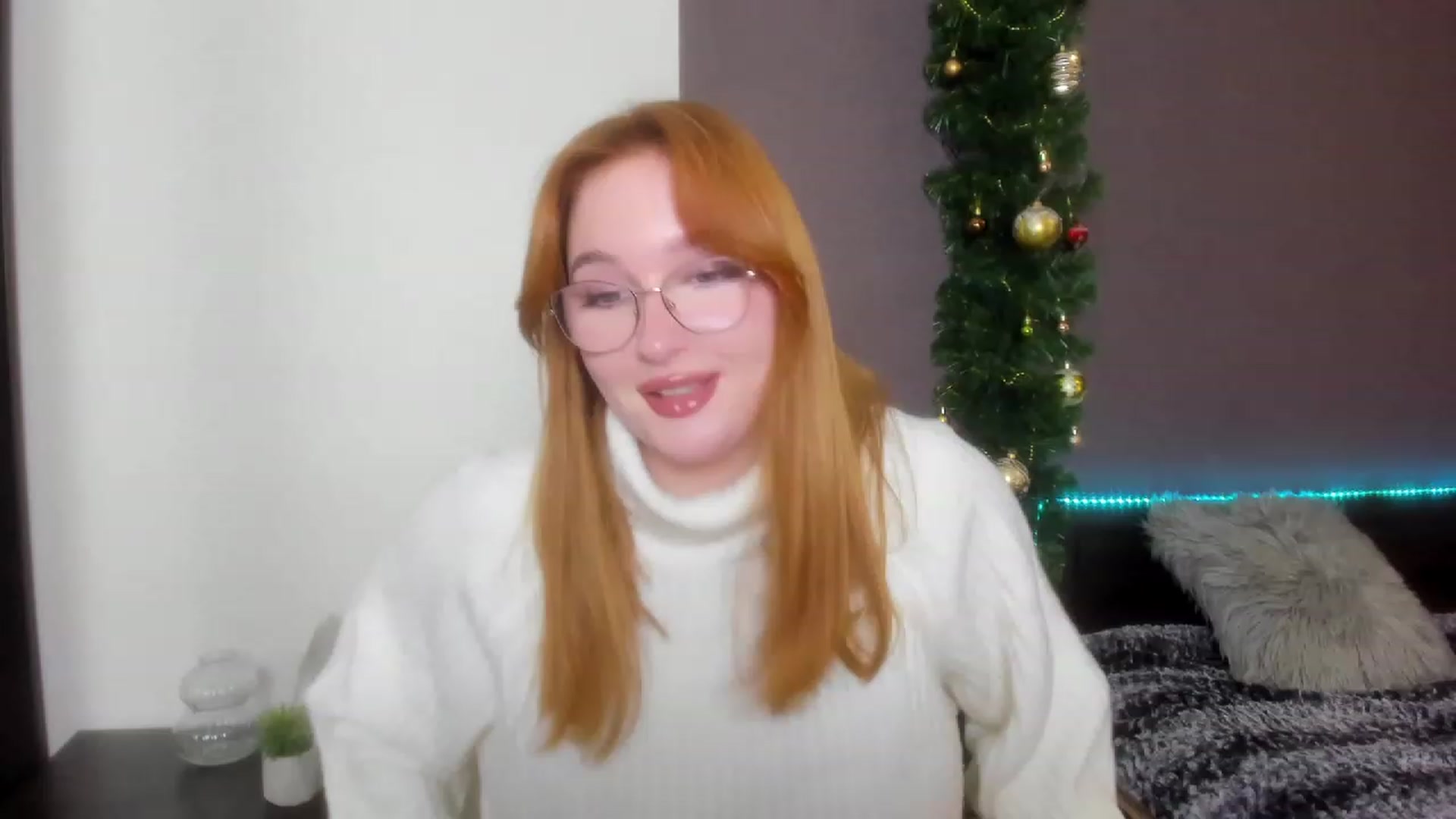 Gallery image thumbnail from AnaFoxy's myfreecams stream on, 12/29/2023, 14:35 image 11 of 20