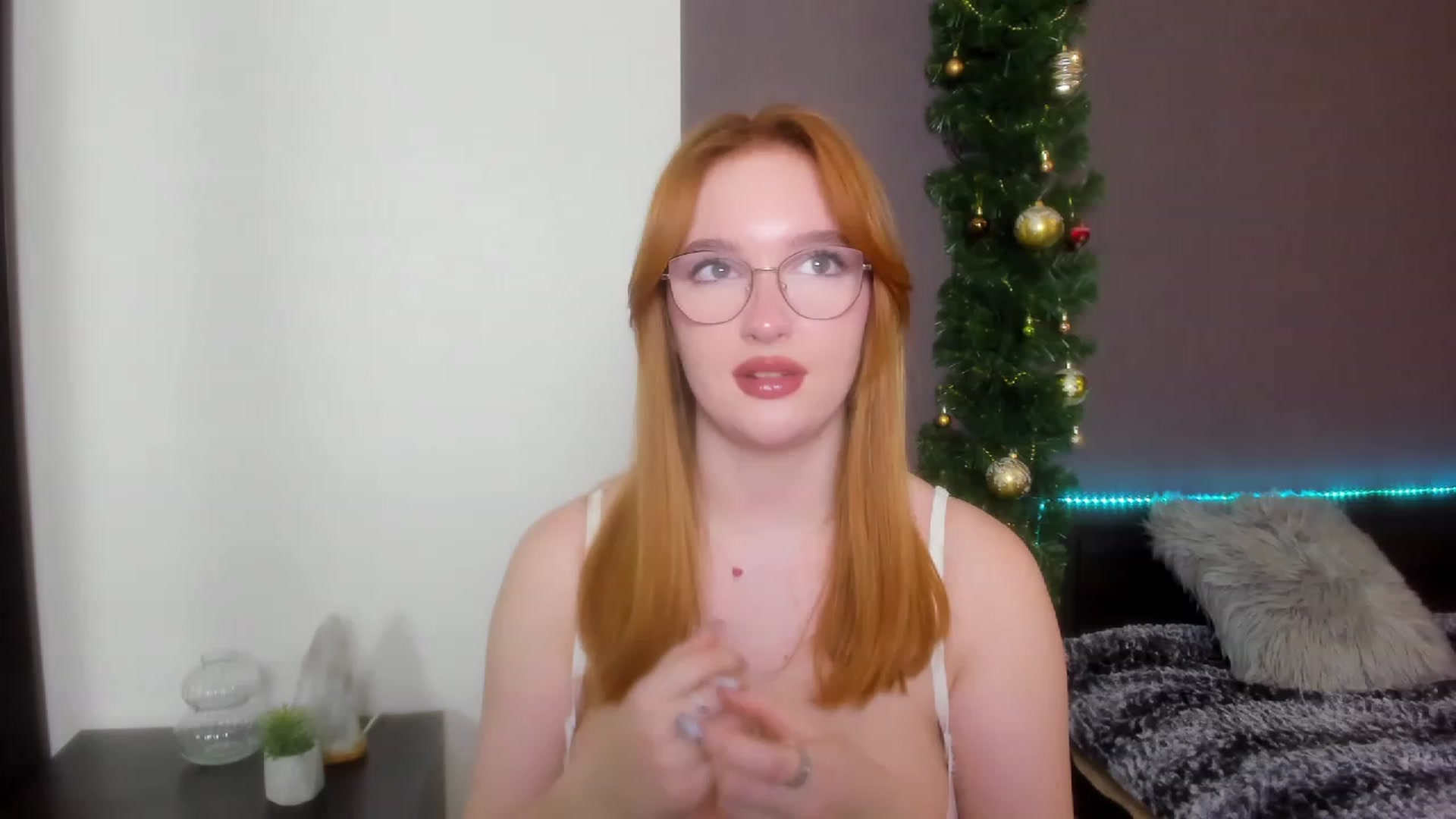 Gallery image thumbnail from AnaFoxy's myfreecams stream on, 12/29/2023, 14:35 image 2 of 20