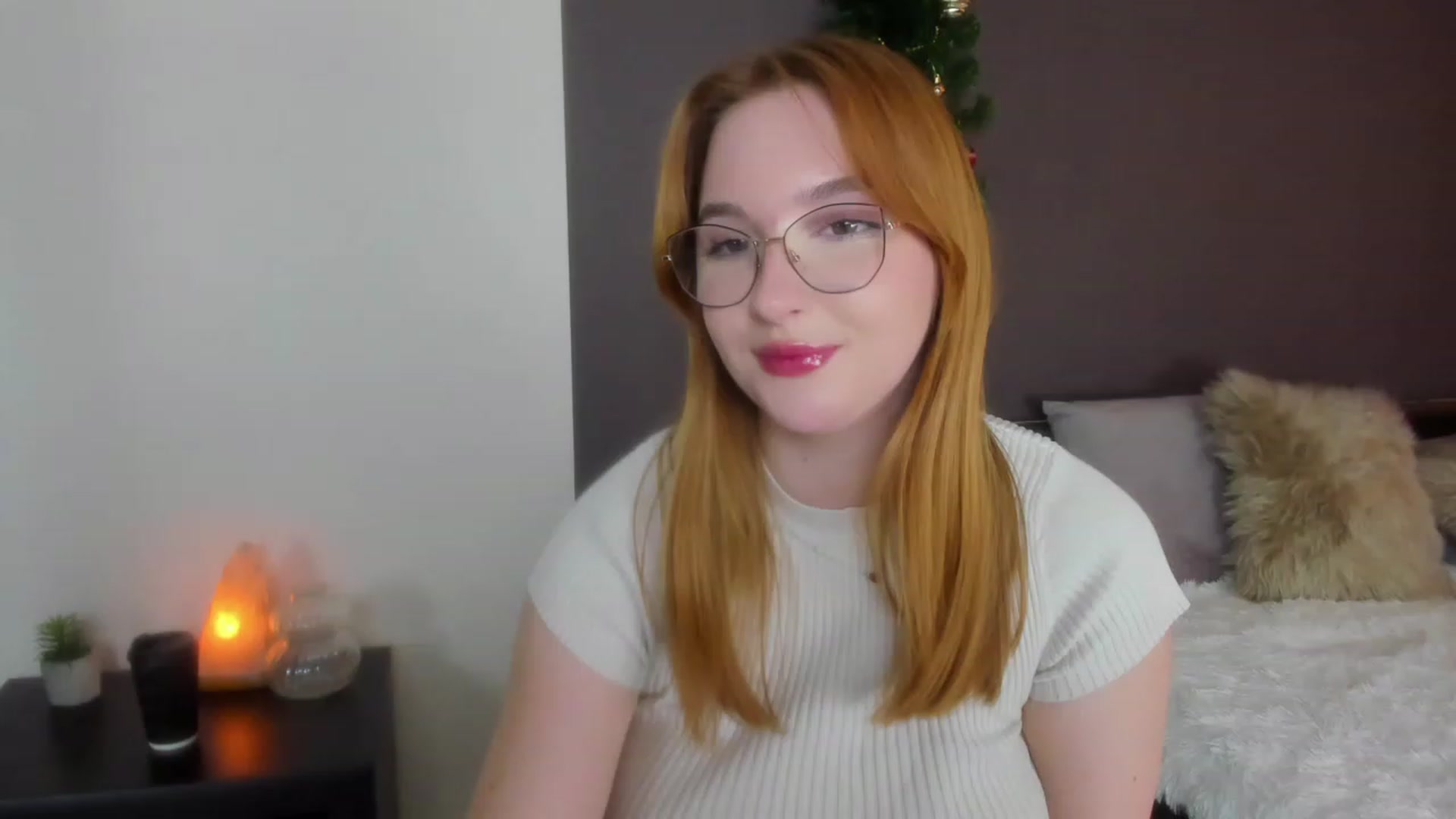 Gallery image thumbnail from AnaFoxy's myfreecams stream on, 01/09/2024, 11:10 image 2 of 20