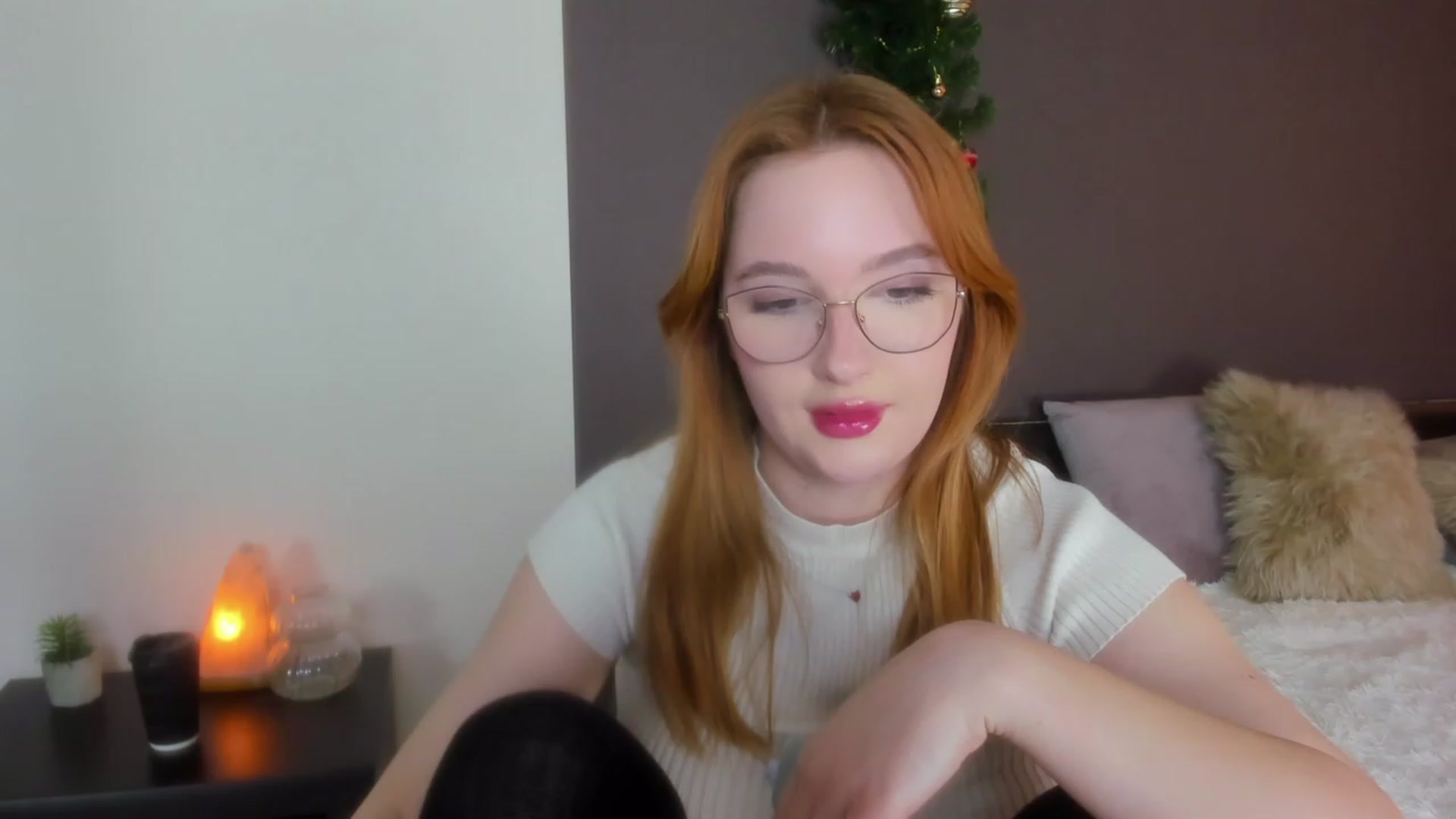 Gallery image thumbnail from AnaFoxy's myfreecams stream on, 01/09/2024, 11:10 image 13 of 20