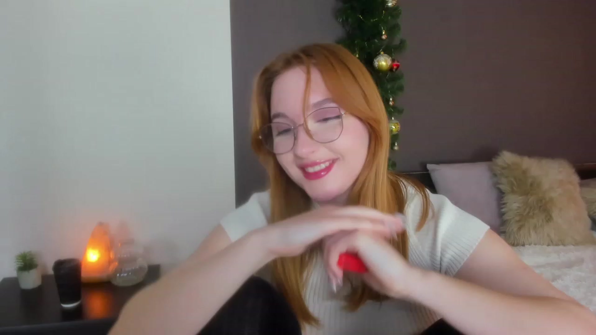 Gallery image thumbnail from AnaFoxy's myfreecams stream on, 01/09/2024, 11:10 image 20 of 20