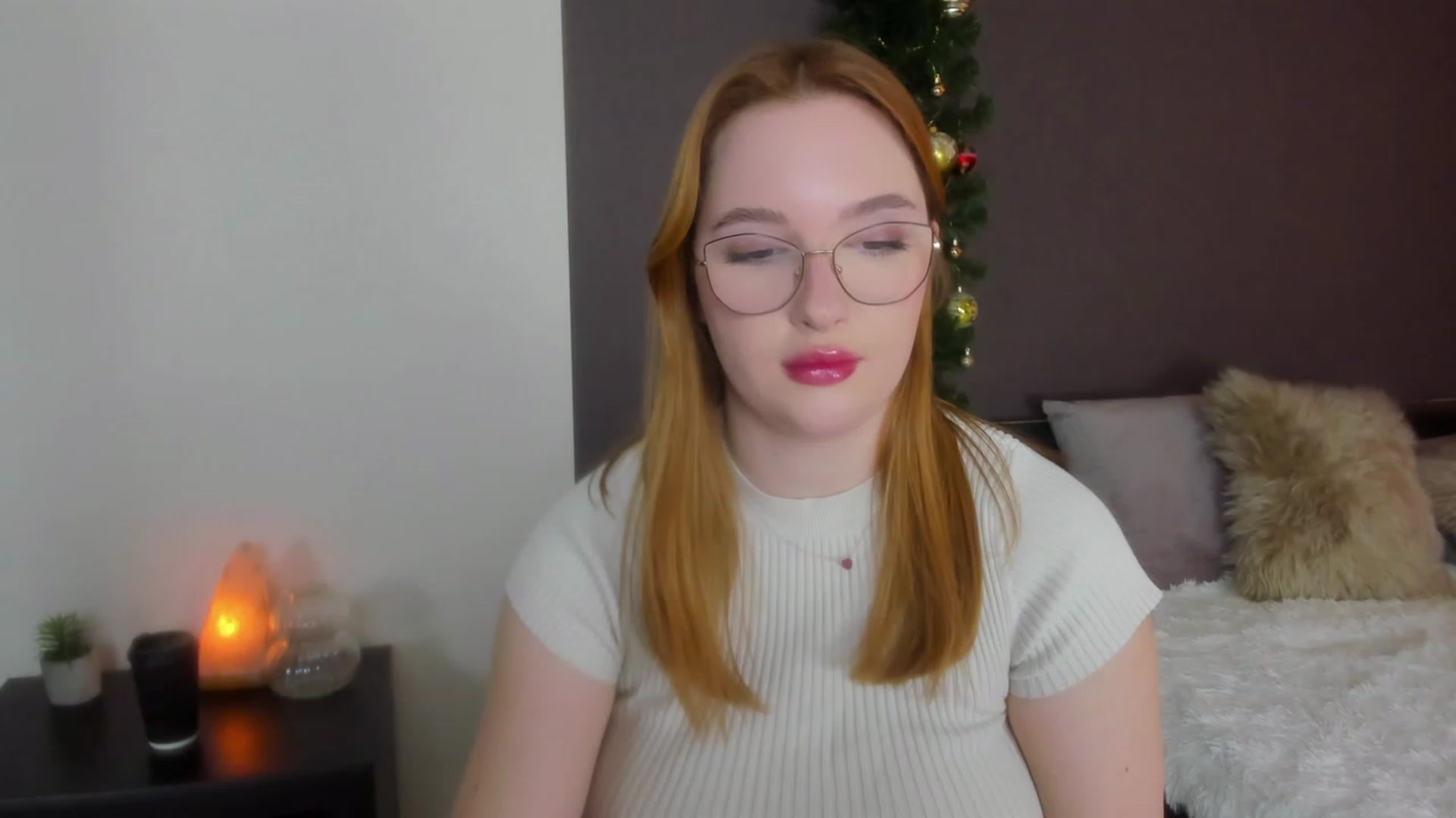 Gallery image thumbnail from AnaFoxy's myfreecams stream on, 01/09/2024, 11:10 image 7 of 20