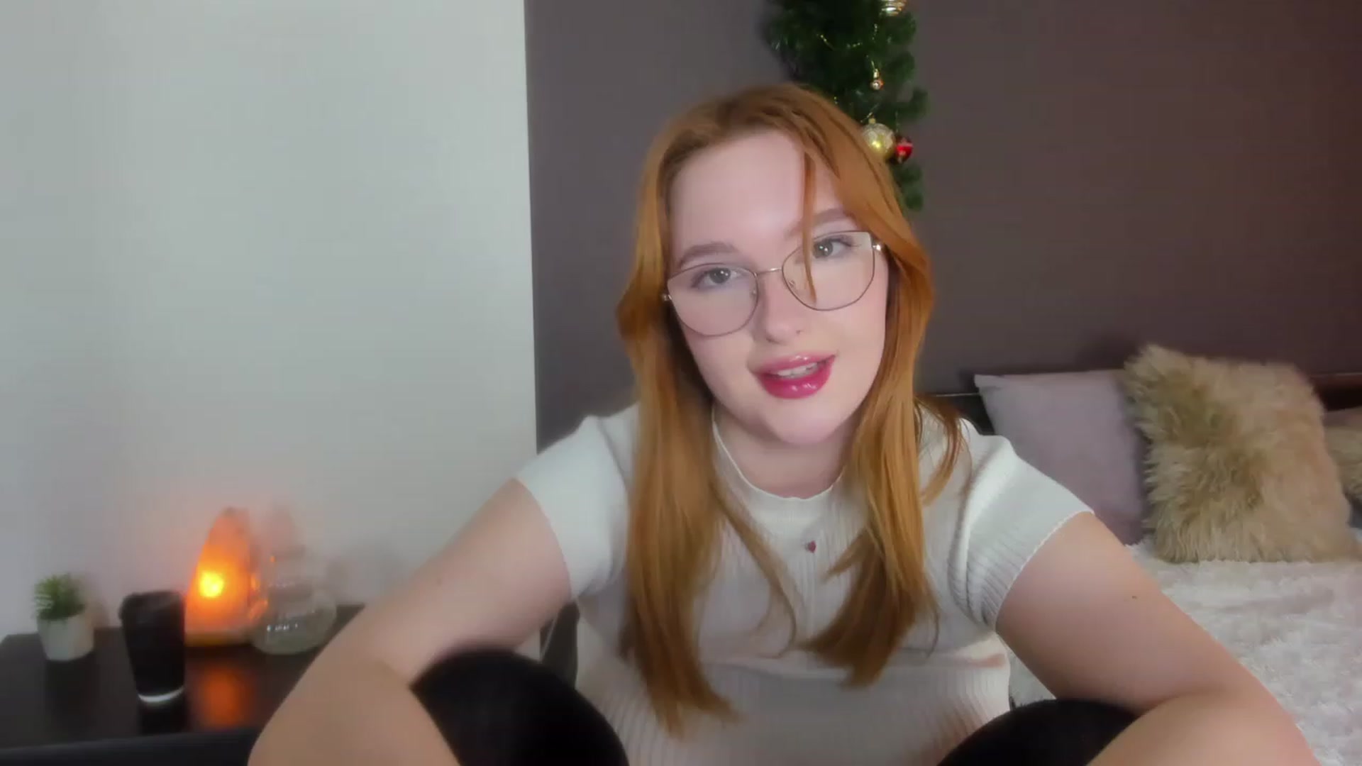 Gallery image thumbnail from AnaFoxy's myfreecams stream on, 01/09/2024, 11:10 image 18 of 20