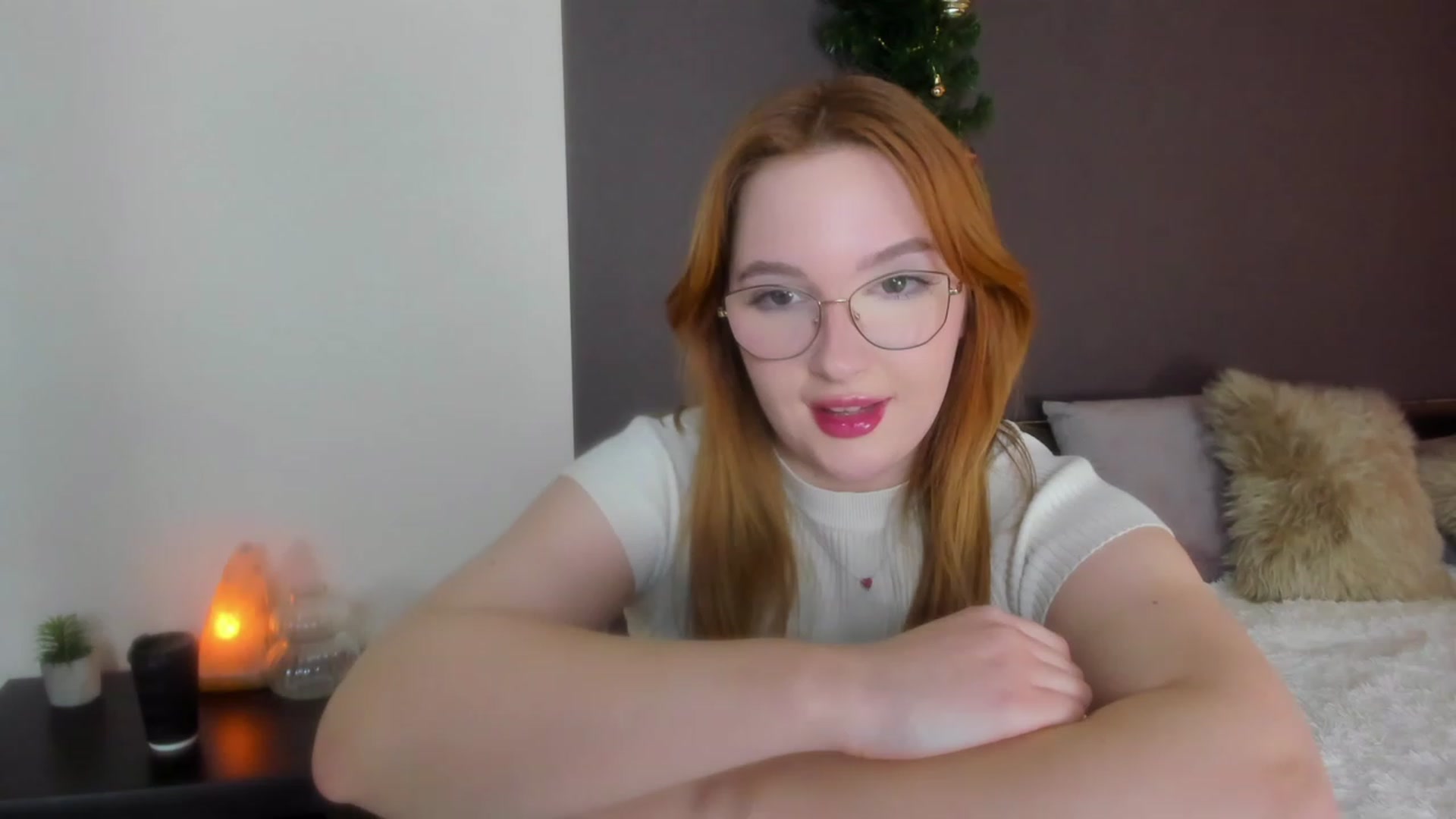 Gallery image thumbnail from AnaFoxy's myfreecams stream on, 01/09/2024, 11:10 image 9 of 20