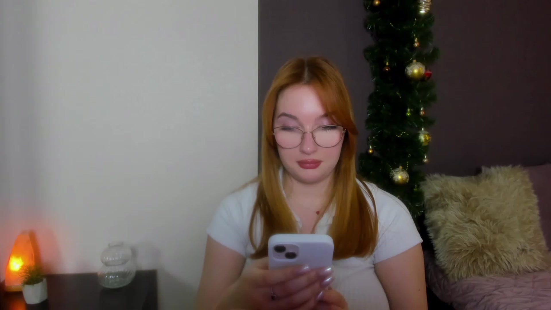 Gallery image thumbnail from AnaFoxy's myfreecams stream on, 01/14/2024, 11:32 image 6 of 20