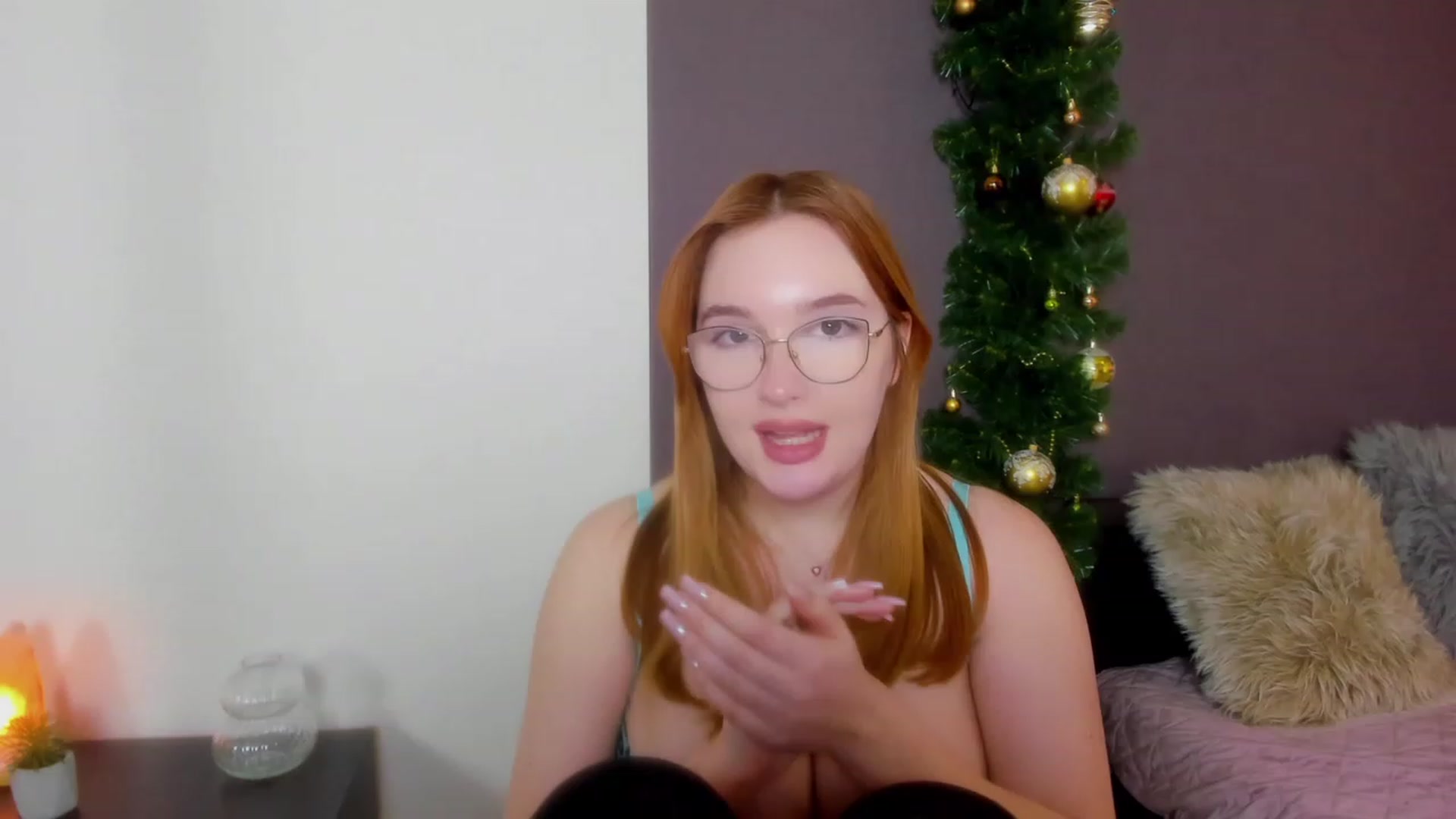Gallery image thumbnail from AnaFoxy's myfreecams stream on, 01/15/2024, 10:40 image 12 of 20