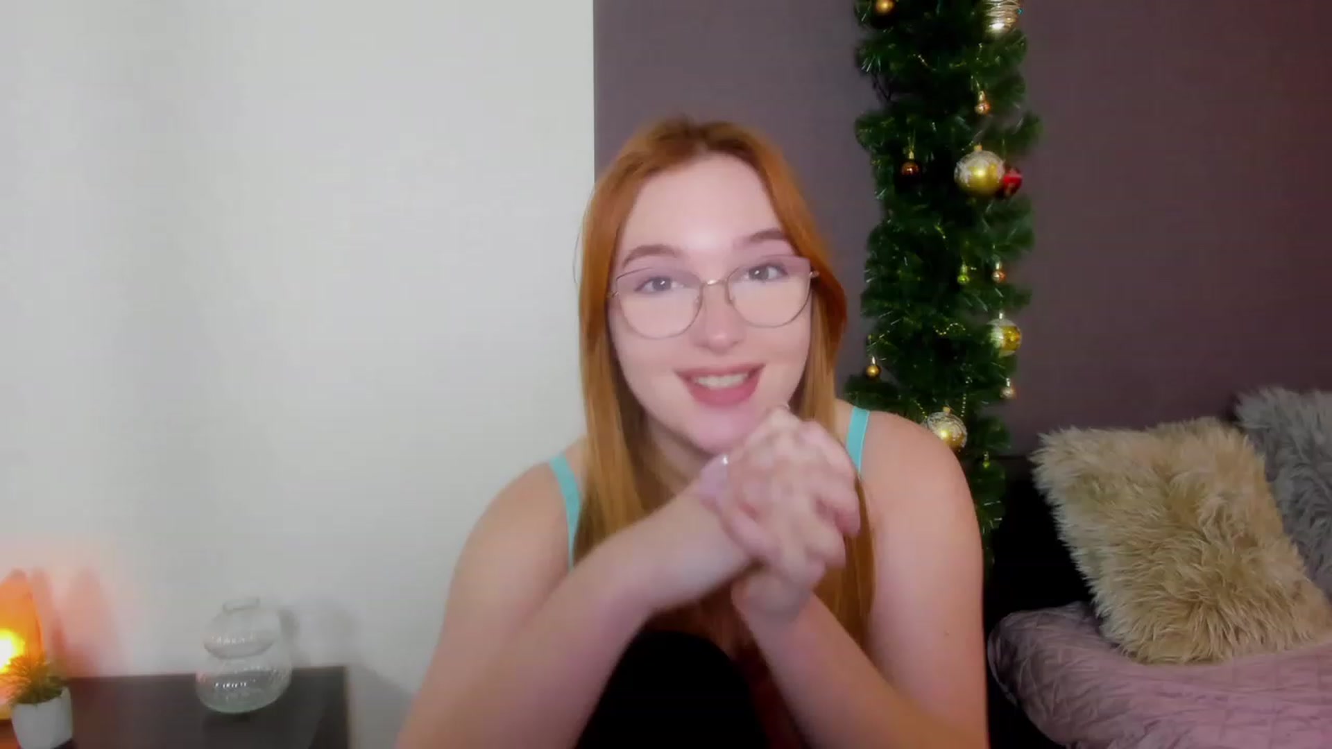 Gallery image thumbnail from AnaFoxy's myfreecams stream on, 01/15/2024, 10:40 image 16 of 20
