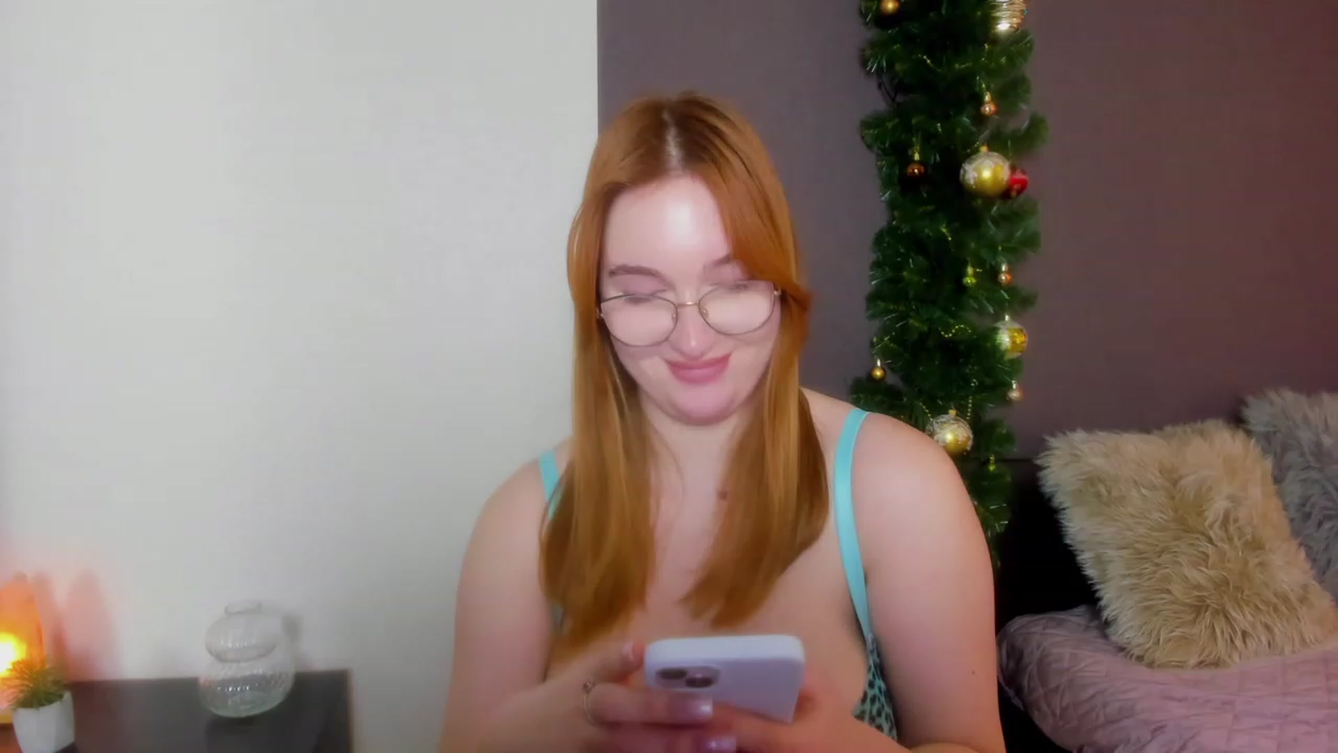 Gallery image thumbnail from AnaFoxy's myfreecams stream on, 01/15/2024, 12:03 image 4 of 20