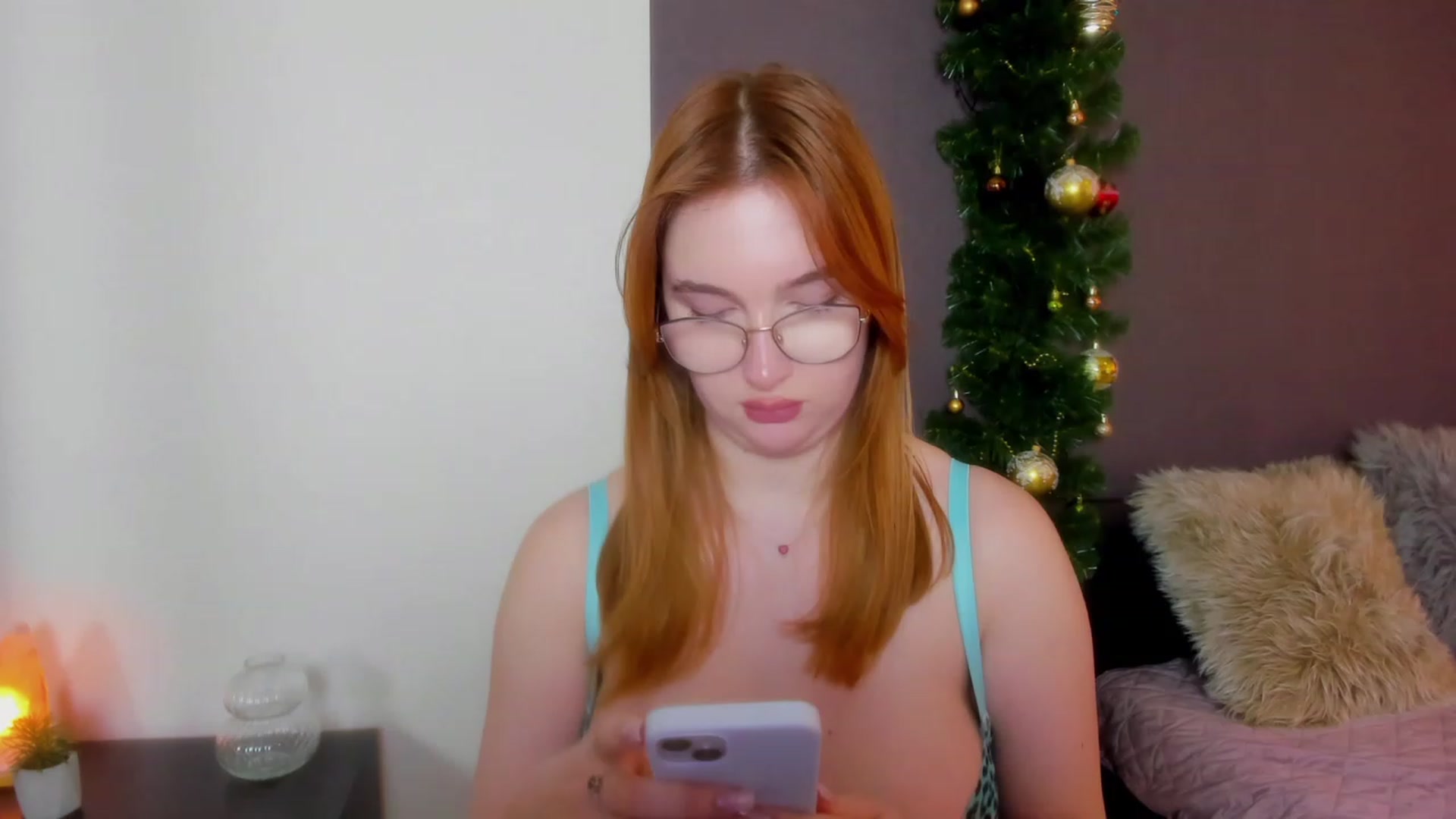 Gallery image thumbnail from AnaFoxy's myfreecams stream on, 01/15/2024, 12:17 image 16 of 20