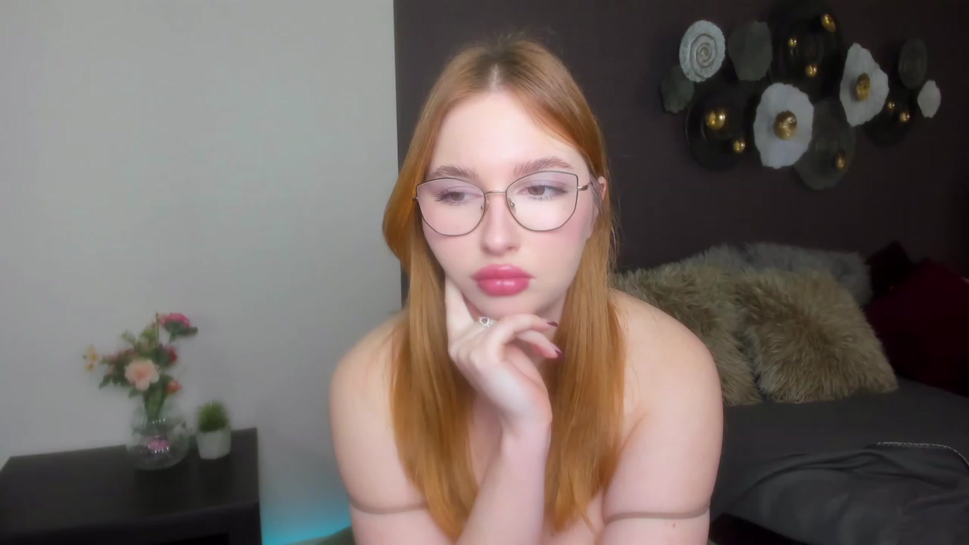 Gallery image thumbnail from AnaFoxy's myfreecams stream on, 02/15/2024, 09:30 image 4 of 20