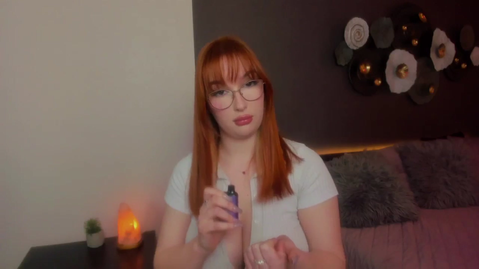 Gallery image thumbnail from AnaFoxy's myfreecams stream on, 03/08/2024, 09:31 image 7 of 20