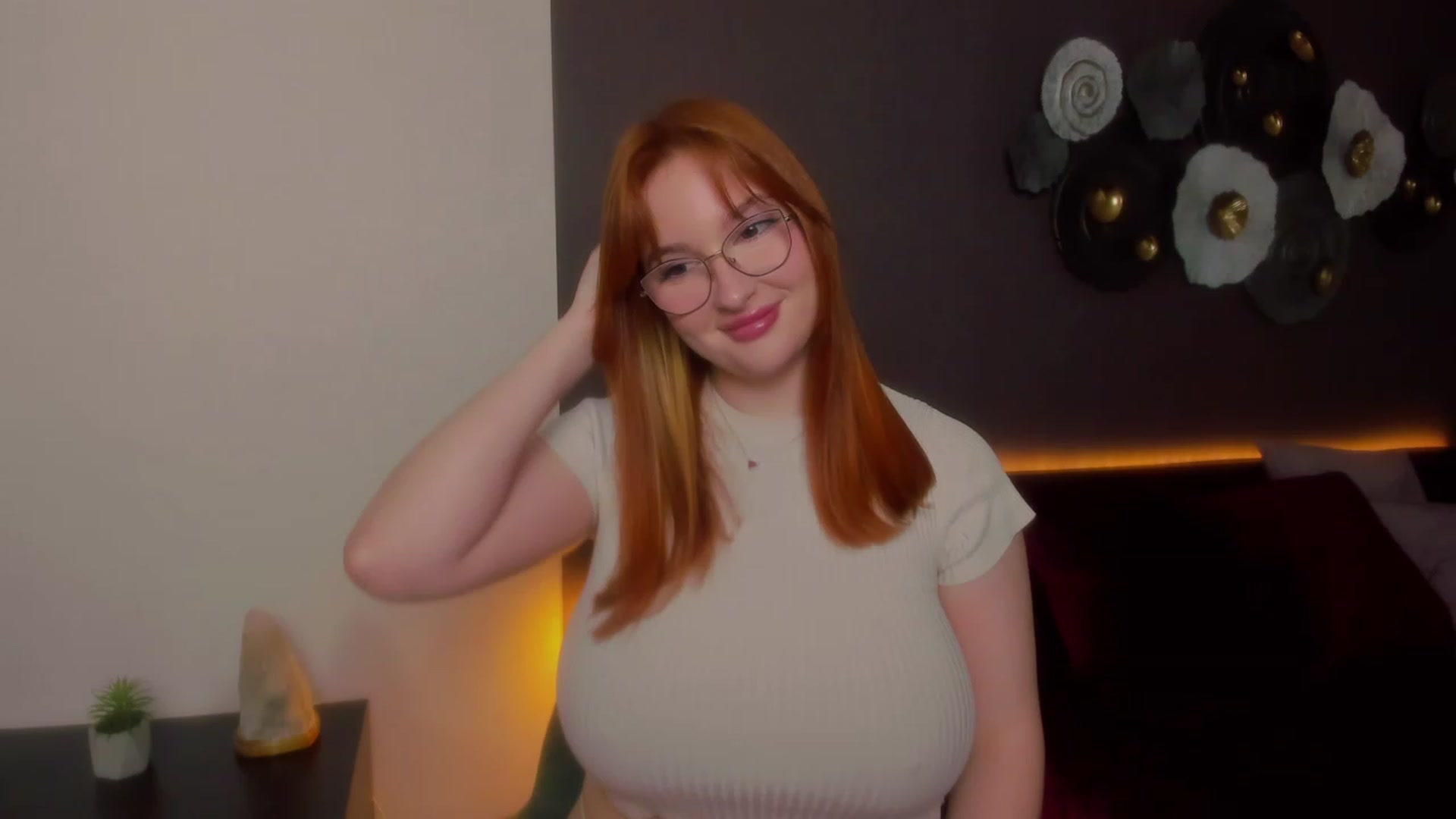 Gallery image thumbnail from AnaFoxy's myfreecams stream on, 03/13/2024, 08:56 image 7 of 20