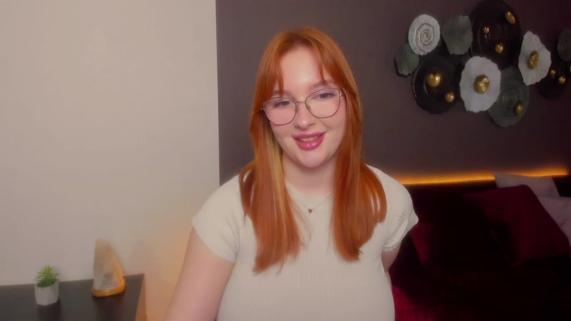 Gallery image thumbnail from AnaFoxy's myfreecams stream on, 03/13/2024, 08:56 image 11 of 20