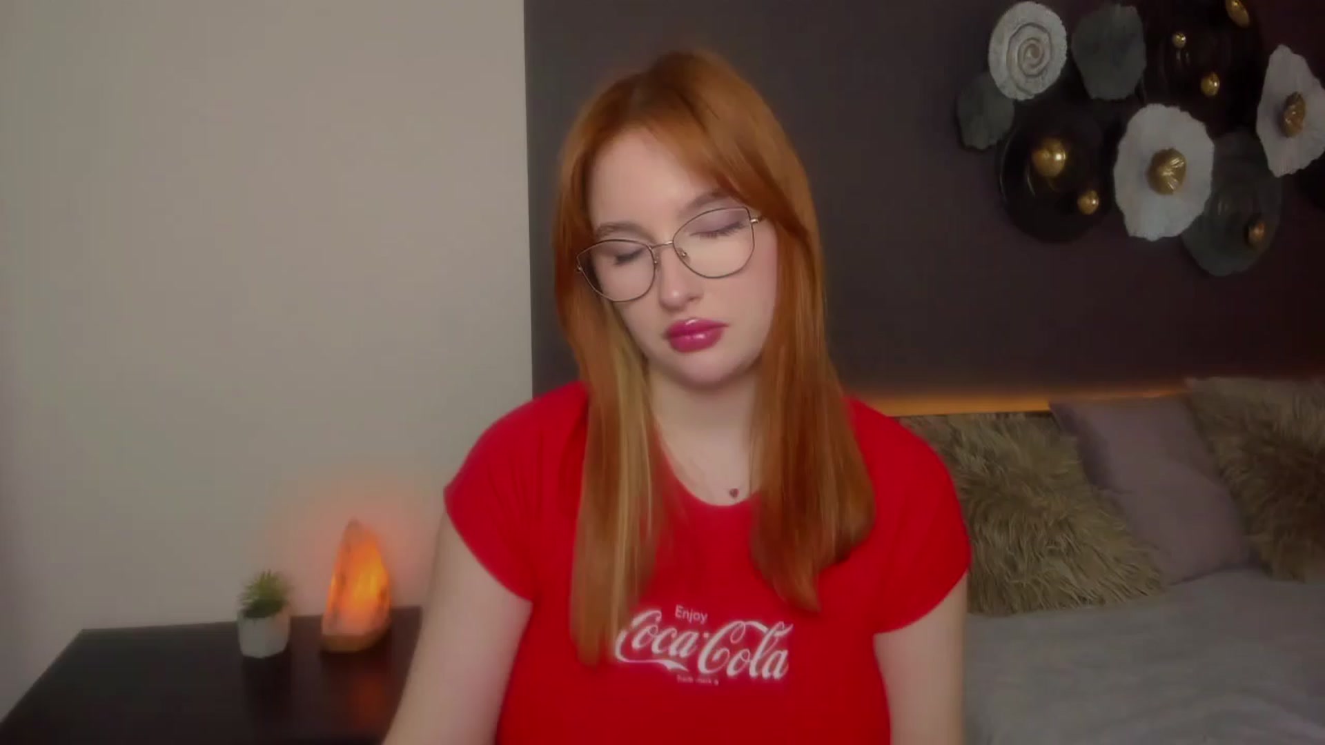 Gallery image thumbnail from AnaFoxy's myfreecams stream on, 03/21/2024, 11:09 image 6 of 20