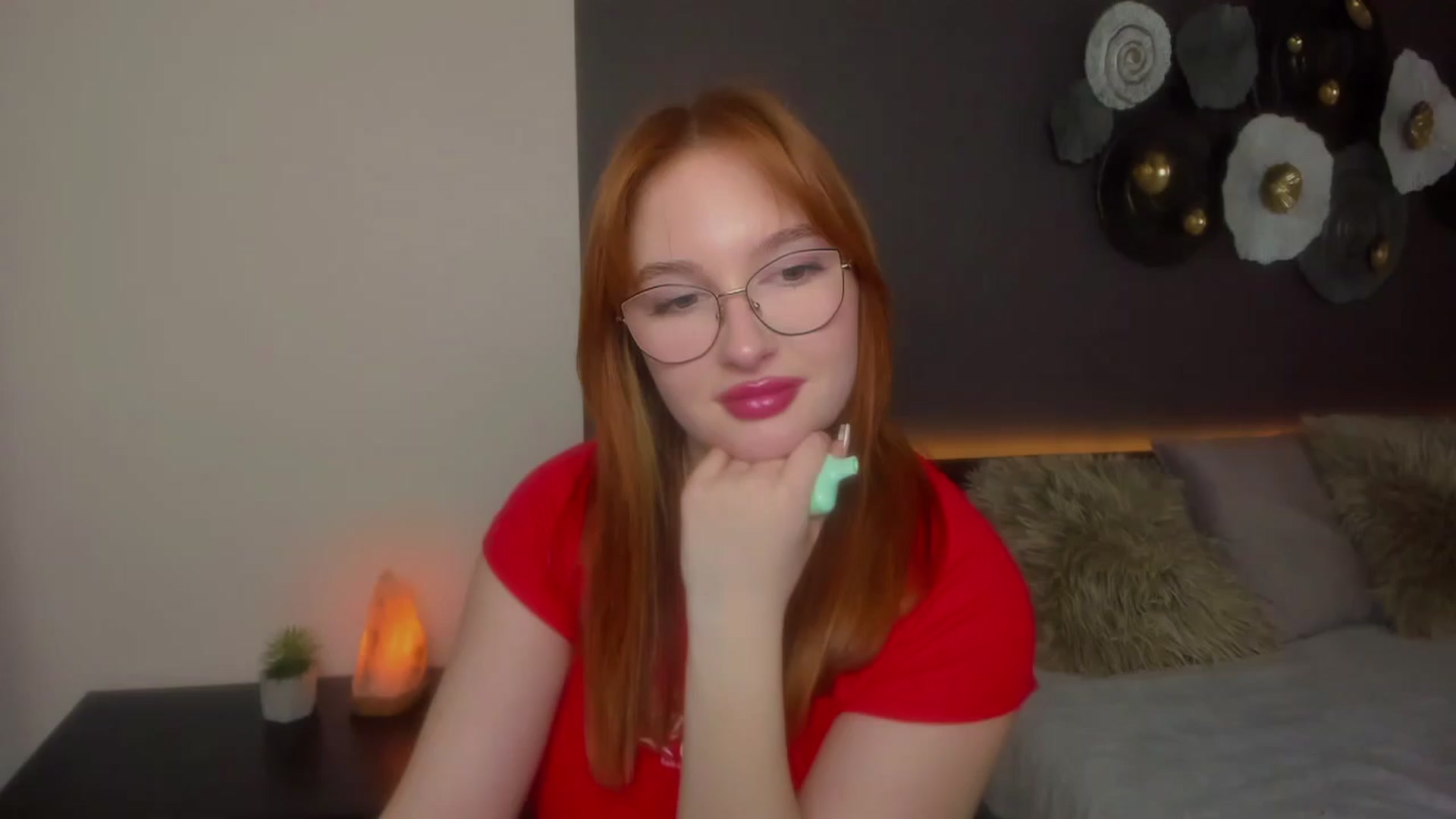 Gallery image thumbnail from AnaFoxy's myfreecams stream on, 03/21/2024, 11:09 image 16 of 20