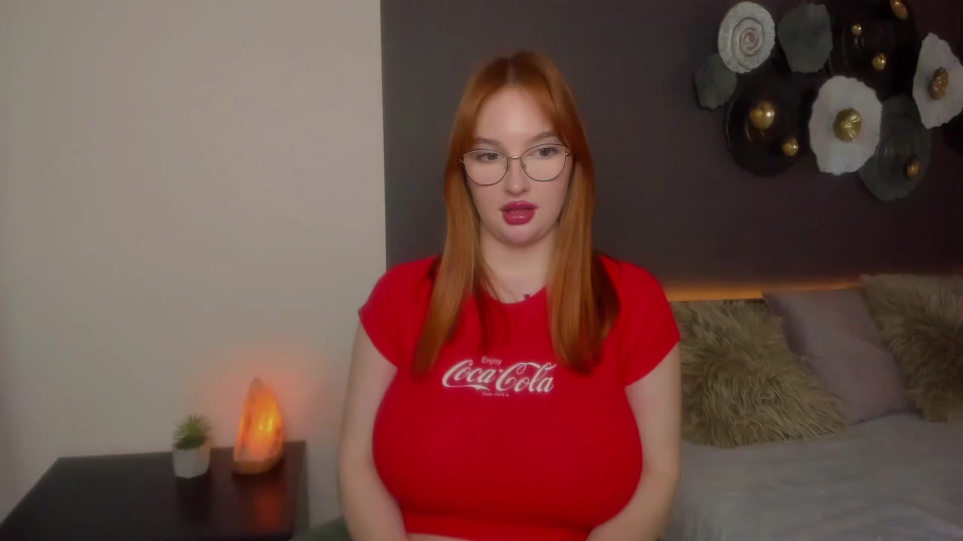 Gallery image thumbnail from AnaFoxy's myfreecams stream on, 03/21/2024, 11:09 image 8 of 20
