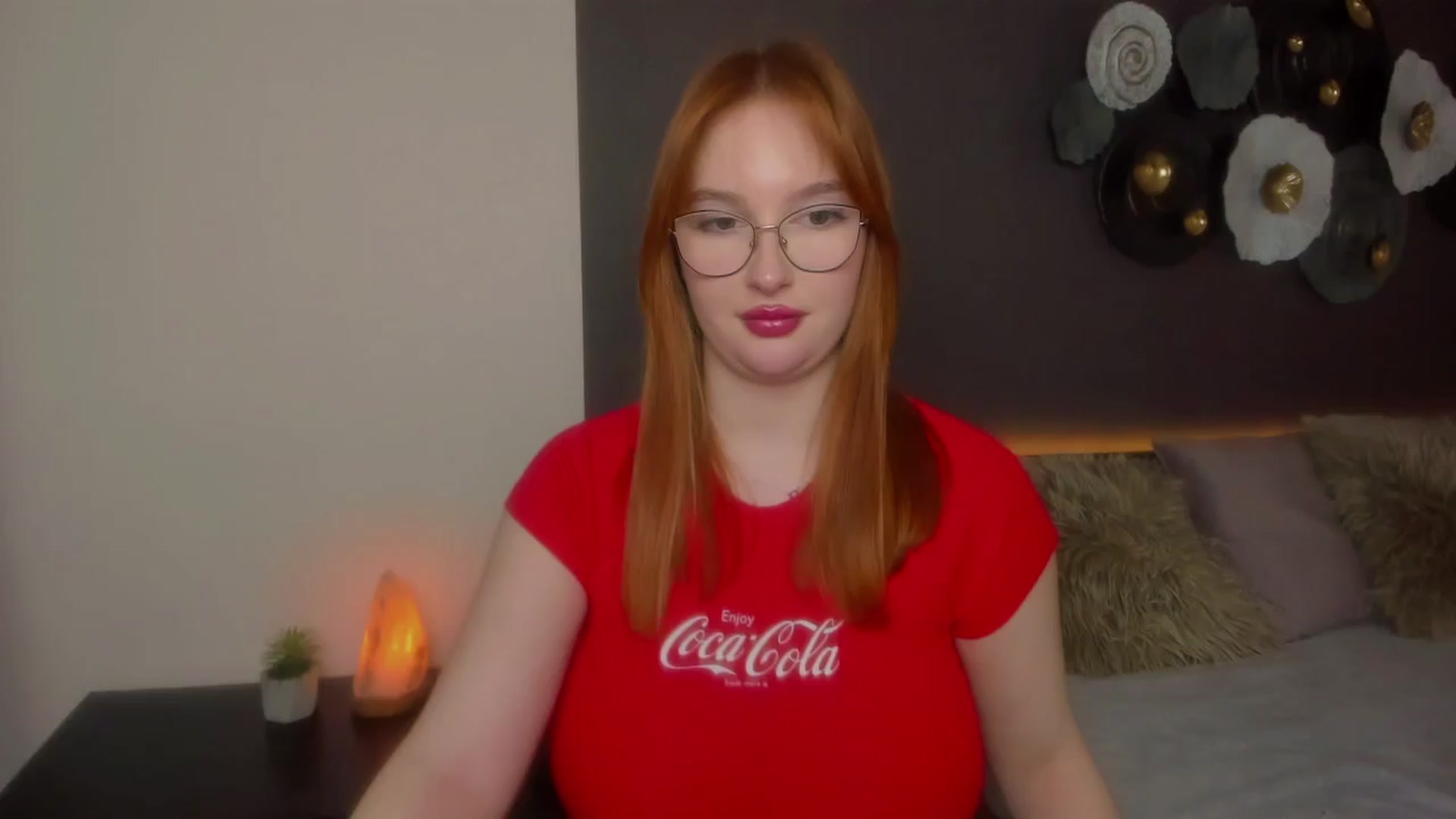 Gallery image thumbnail from AnaFoxy's myfreecams stream on, 03/21/2024, 11:09 image 13 of 20