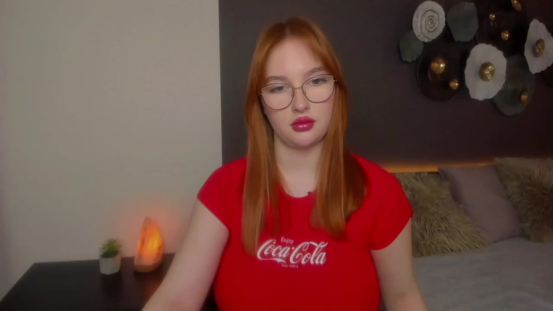 Gallery image thumbnail from AnaFoxy's myfreecams stream on, 03/21/2024, 11:09 image 14 of 20