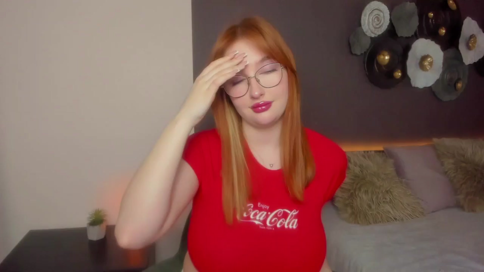 Gallery image thumbnail from AnaFoxy's myfreecams stream on, 03/21/2024, 11:09 image 4 of 20