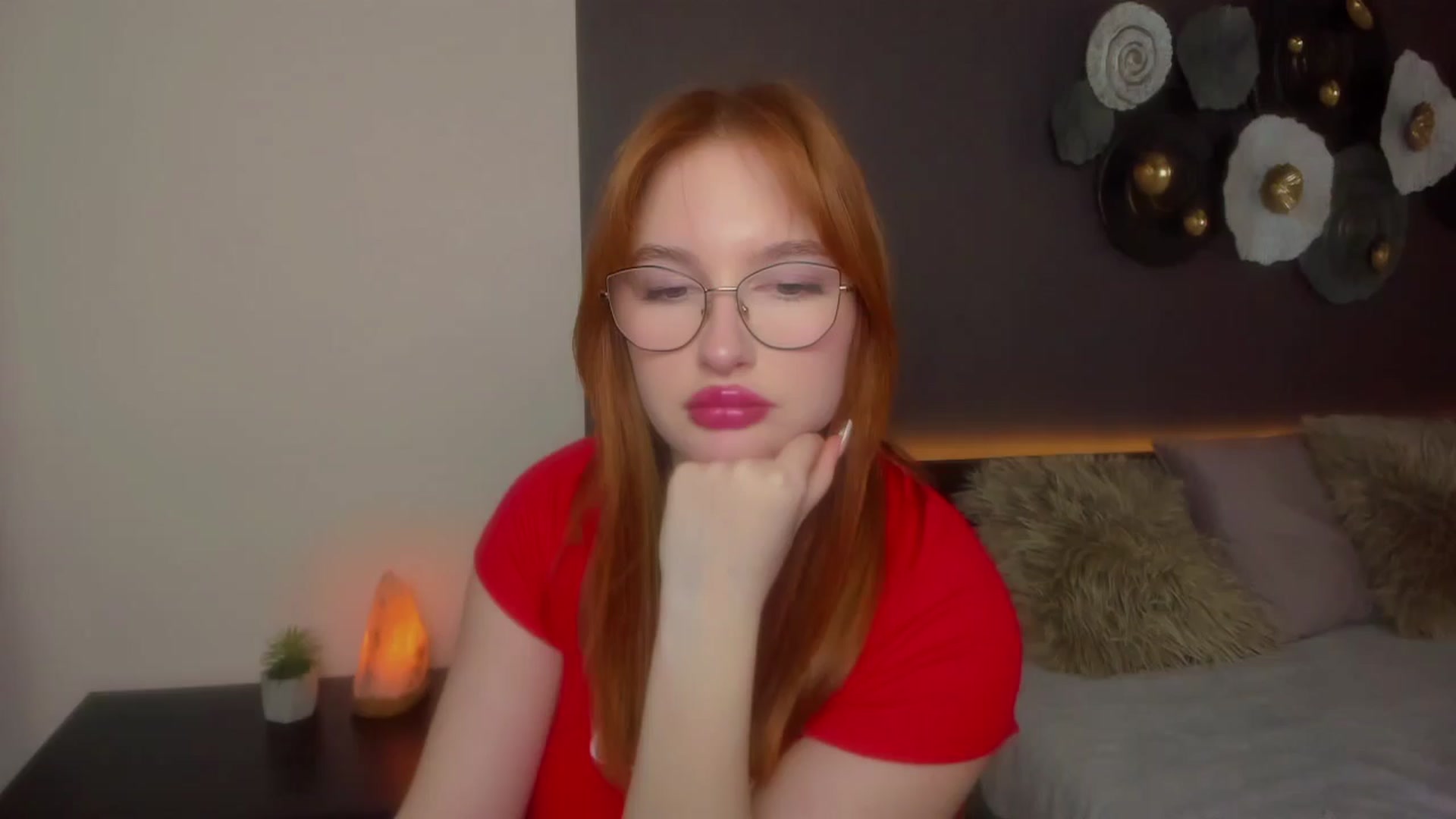 Gallery image thumbnail from AnaFoxy's myfreecams stream on, 03/21/2024, 11:09 image 10 of 20