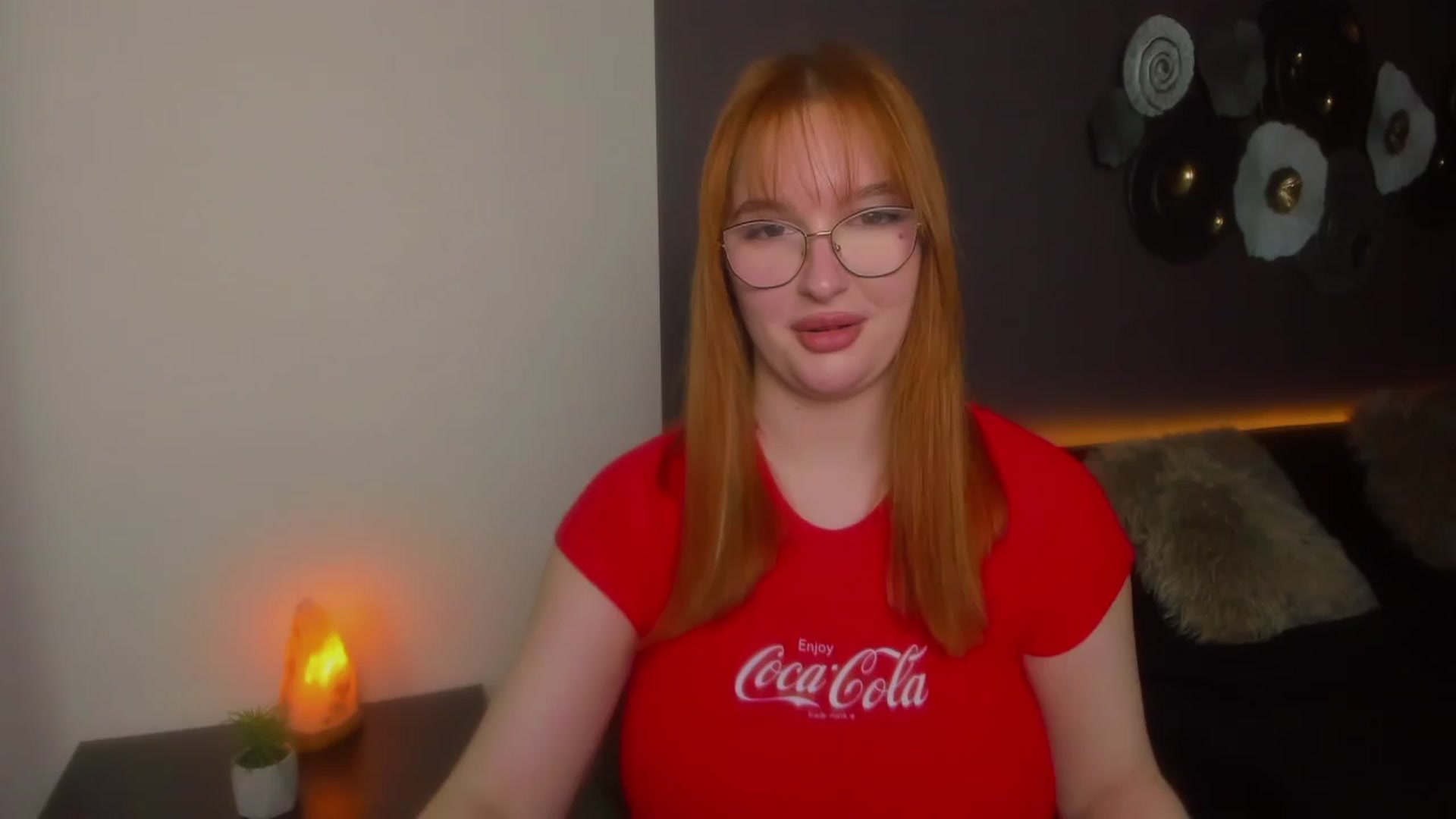 Gallery image thumbnail from AnaFoxy's myfreecams stream on, 03/29/2024, 09:45 image 20 of 20