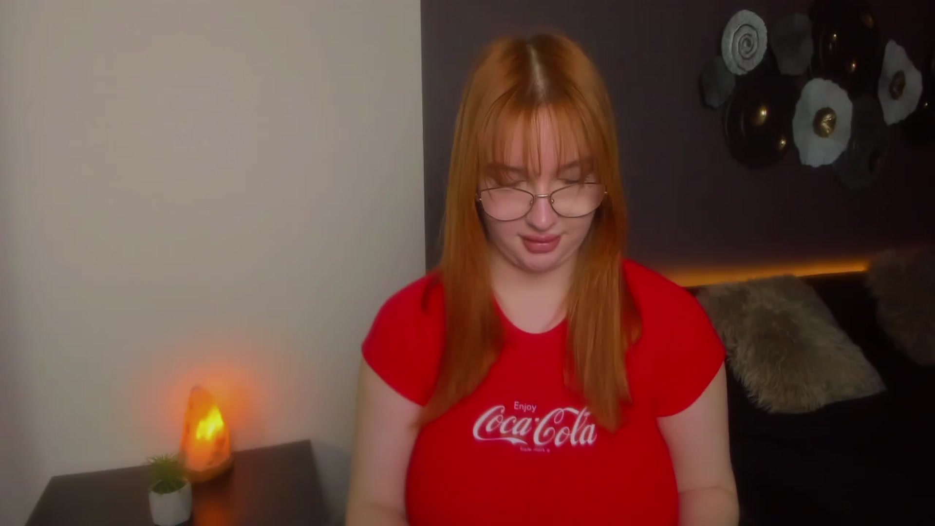 Gallery image thumbnail from AnaFoxy's myfreecams stream on, 03/29/2024, 09:45 image 17 of 20