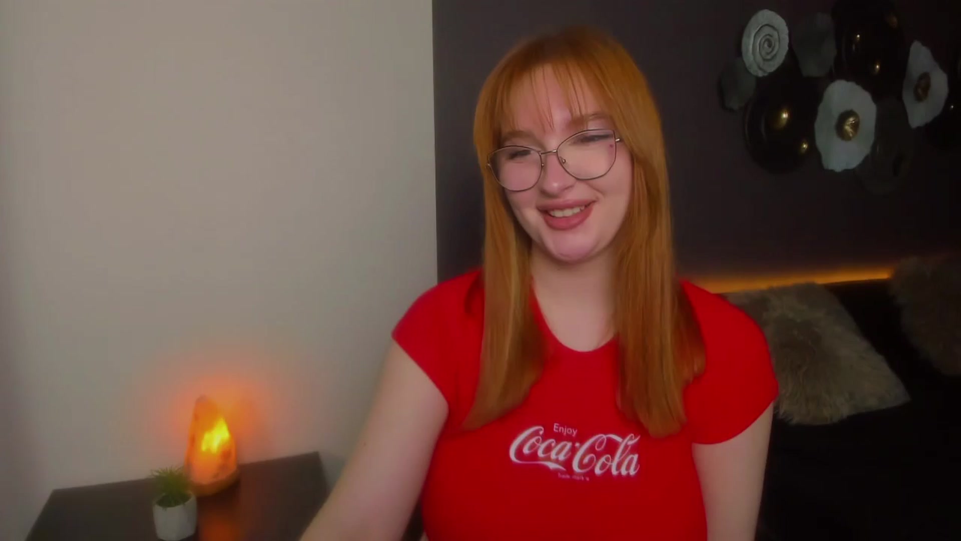 Gallery image thumbnail from AnaFoxy's myfreecams stream on, 03/29/2024, 09:45 image 18 of 20
