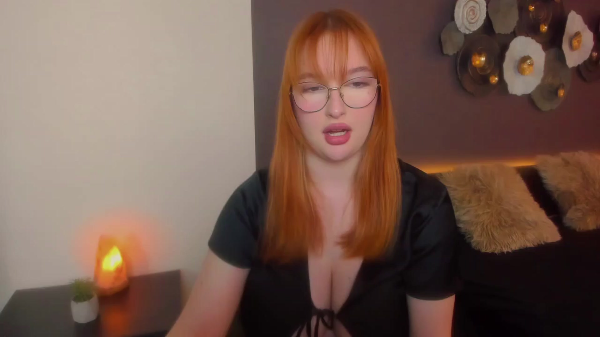 Gallery image thumbnail from AnaFoxy's myfreecams stream on, 03/30/2024, 09:39 image 13 of 20