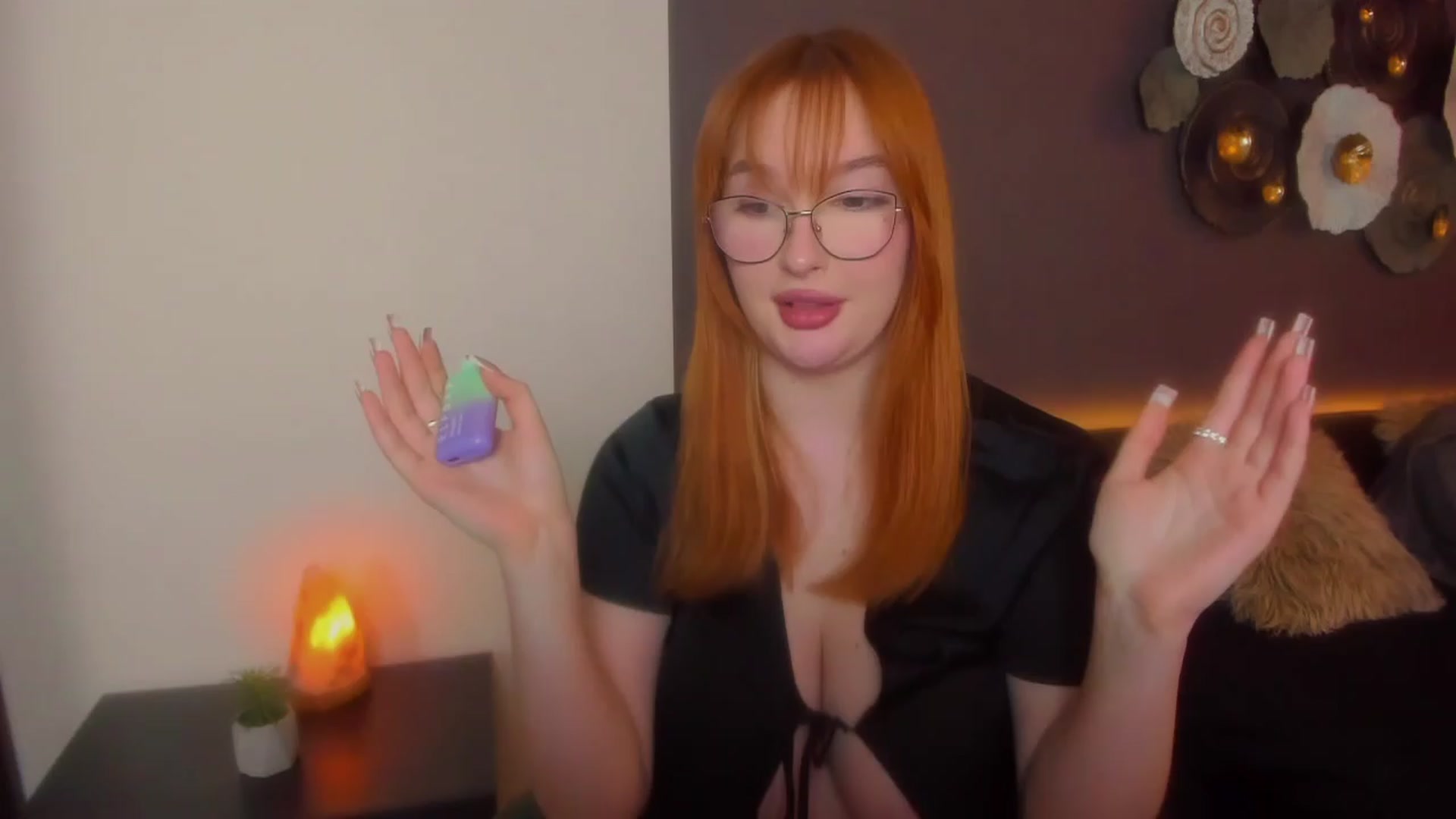 Gallery image thumbnail from AnaFoxy's myfreecams stream on, 03/30/2024, 09:39 image 20 of 20