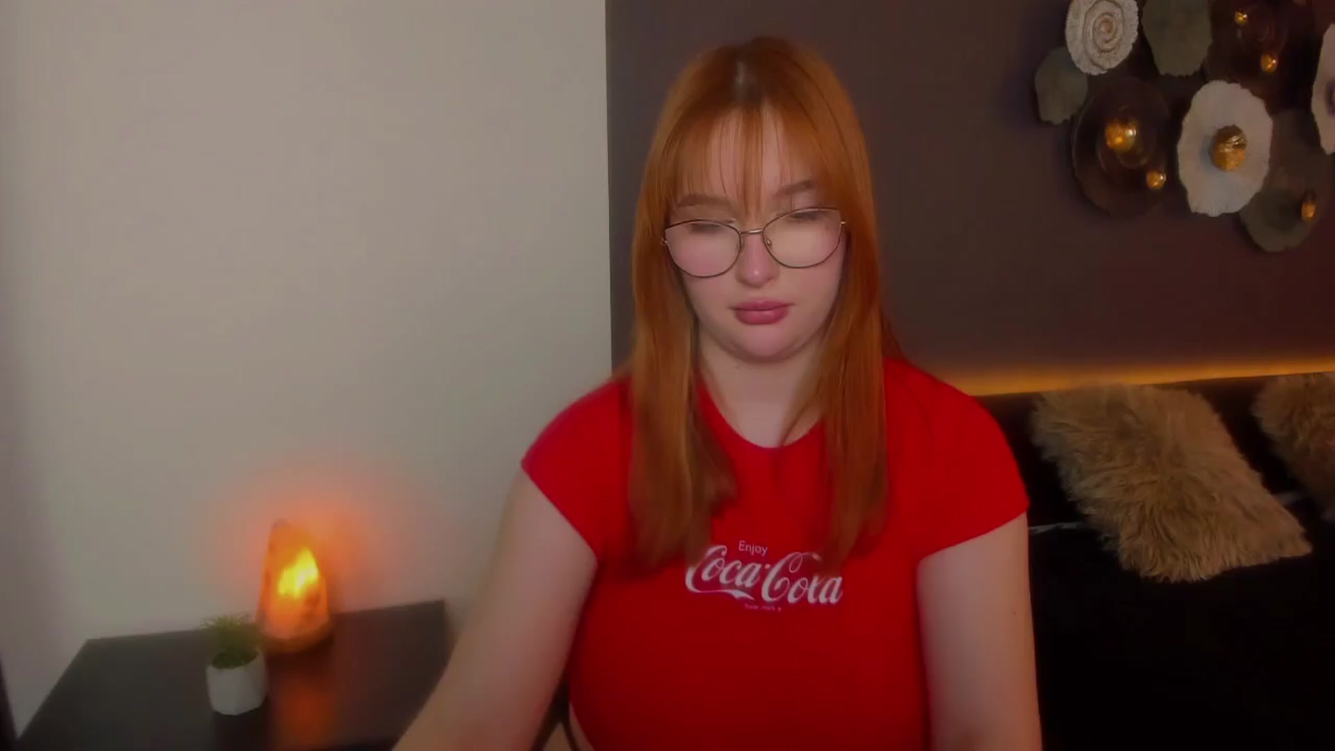 Gallery image thumbnail from AnaFoxy's myfreecams stream on, 03/30/2024, 11:48 image 10 of 20