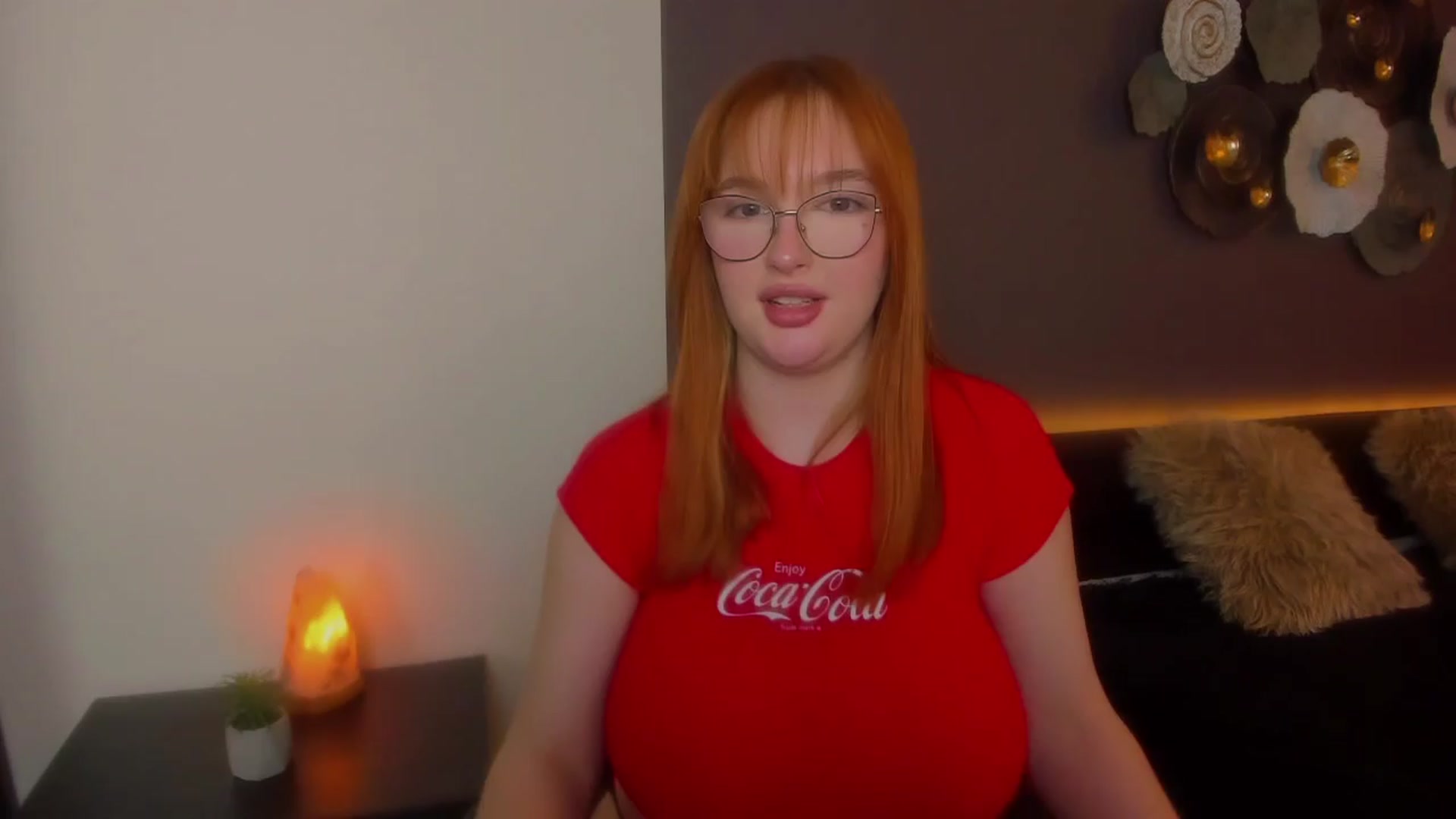 Gallery image thumbnail from AnaFoxy's myfreecams stream on, 03/30/2024, 11:48 image 15 of 20