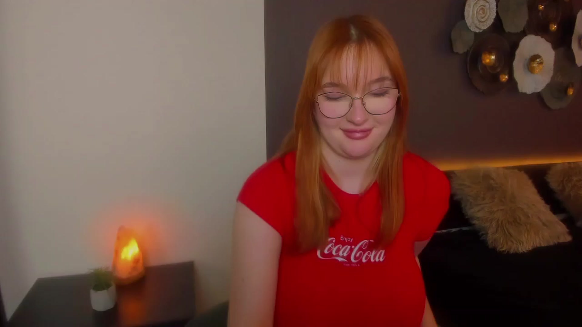 Gallery image thumbnail from AnaFoxy's myfreecams stream on, 03/30/2024, 11:48 image 12 of 20