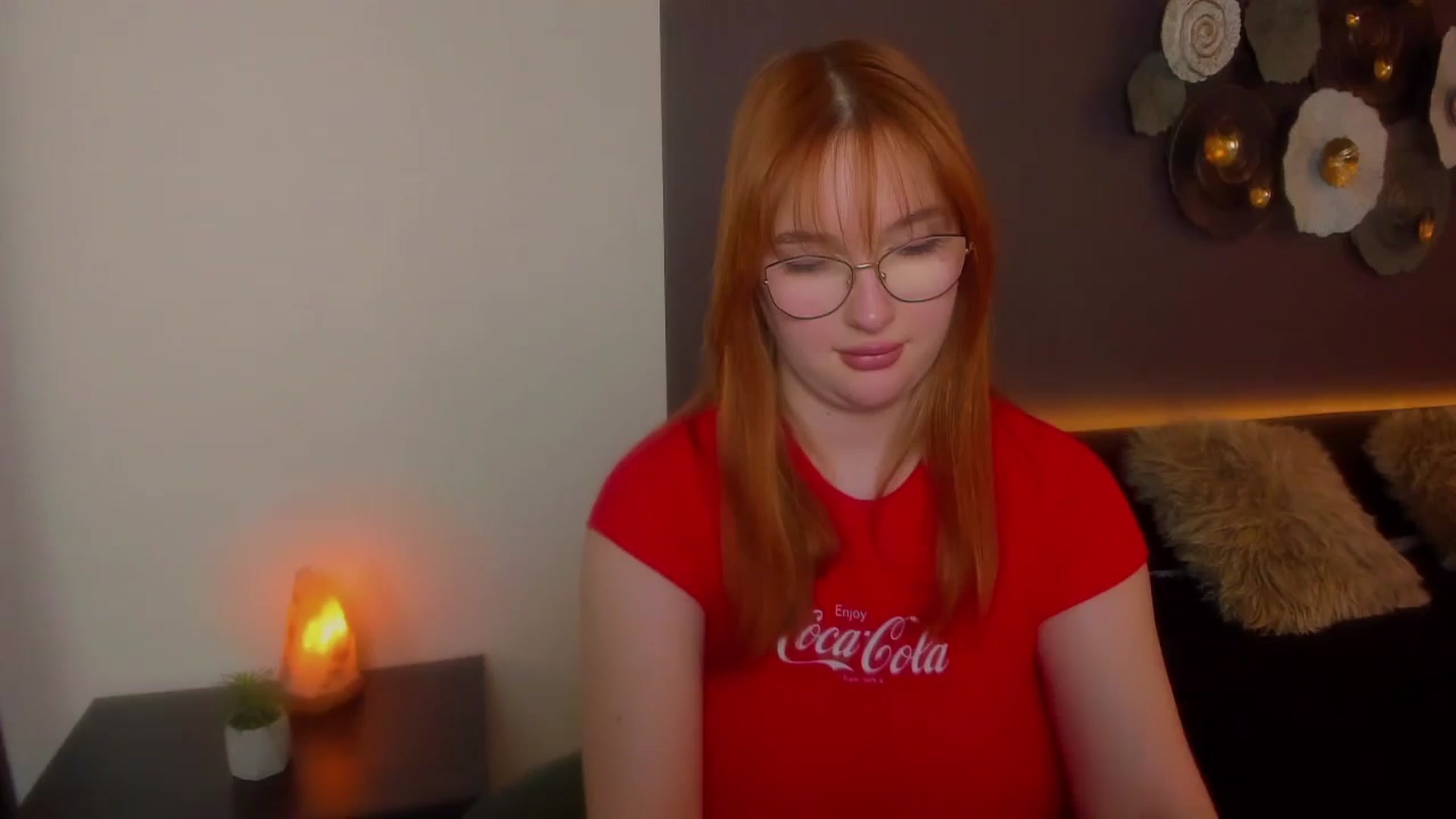 Gallery image thumbnail from AnaFoxy's myfreecams stream on, 03/30/2024, 11:48 image 11 of 20