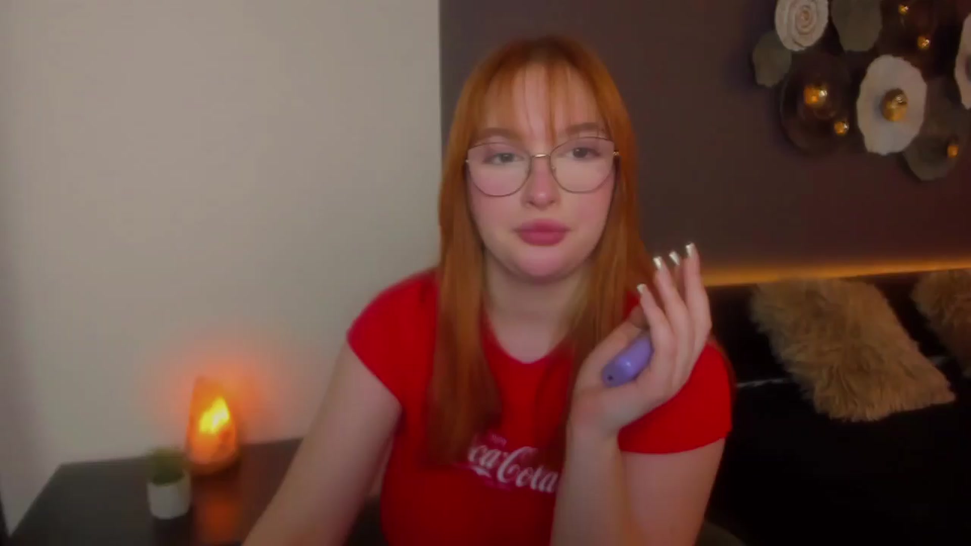 Gallery image thumbnail from AnaFoxy's myfreecams stream on, 03/30/2024, 11:48 image 18 of 20
