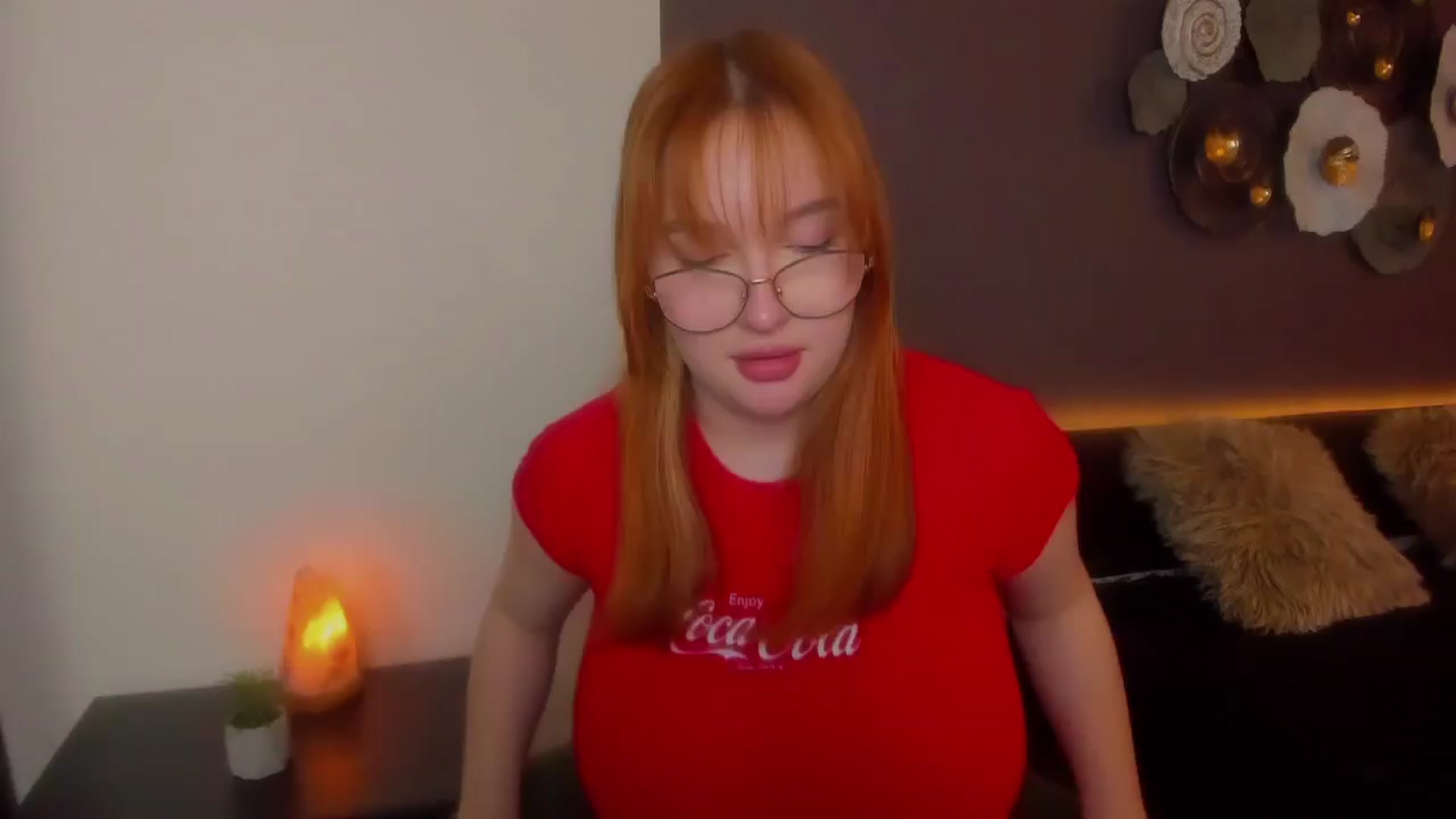 Gallery image thumbnail from AnaFoxy's myfreecams stream on, 03/30/2024, 12:15 image 1 of 20