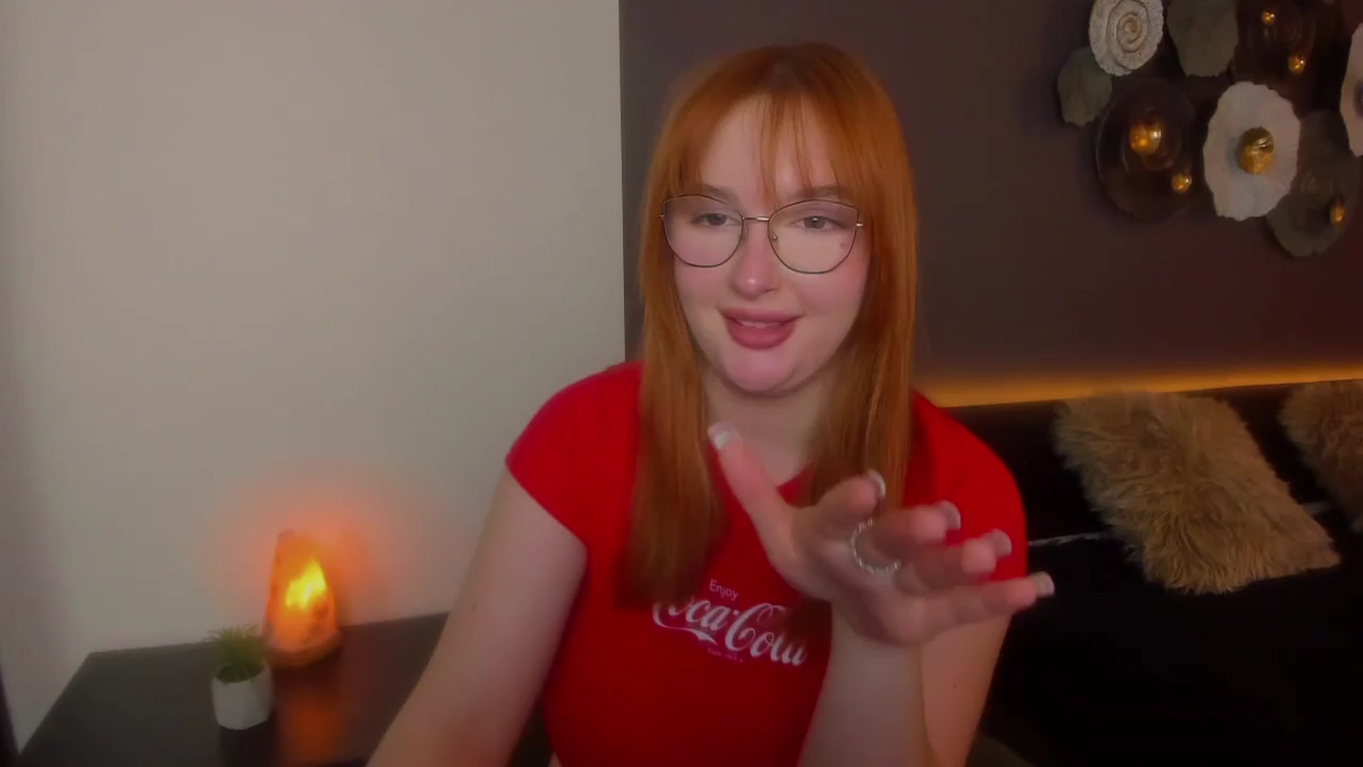 Gallery image thumbnail from AnaFoxy's myfreecams stream on, 03/30/2024, 12:15 image 14 of 20