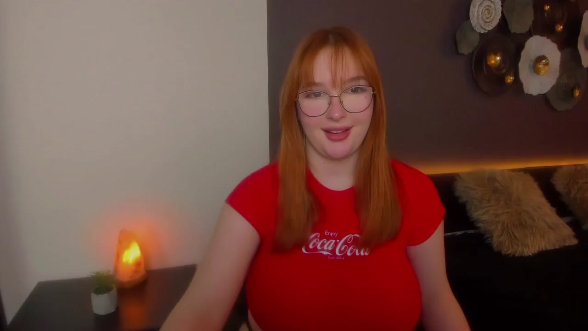 Gallery image thumbnail from AnaFoxy's myfreecams stream on, 03/30/2024, 12:15 image 11 of 20
