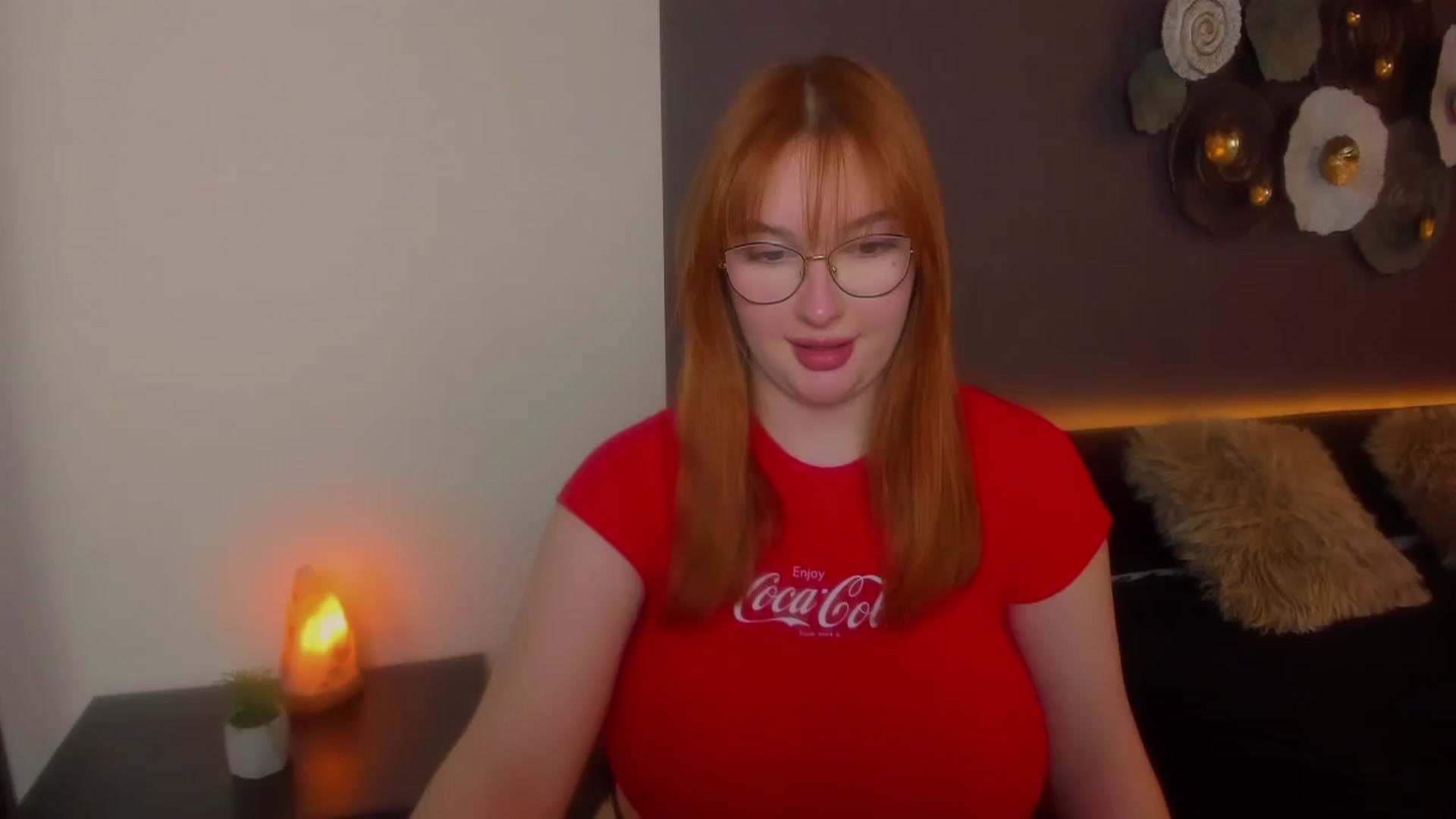 Gallery image thumbnail from AnaFoxy's myfreecams stream on, 03/30/2024, 12:15 image 7 of 20