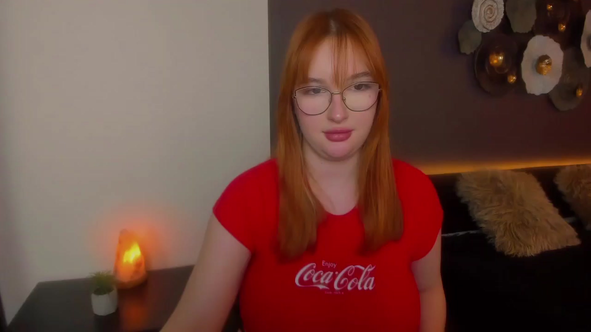 Gallery image thumbnail from AnaFoxy's myfreecams stream on, 03/30/2024, 12:15 image 19 of 20