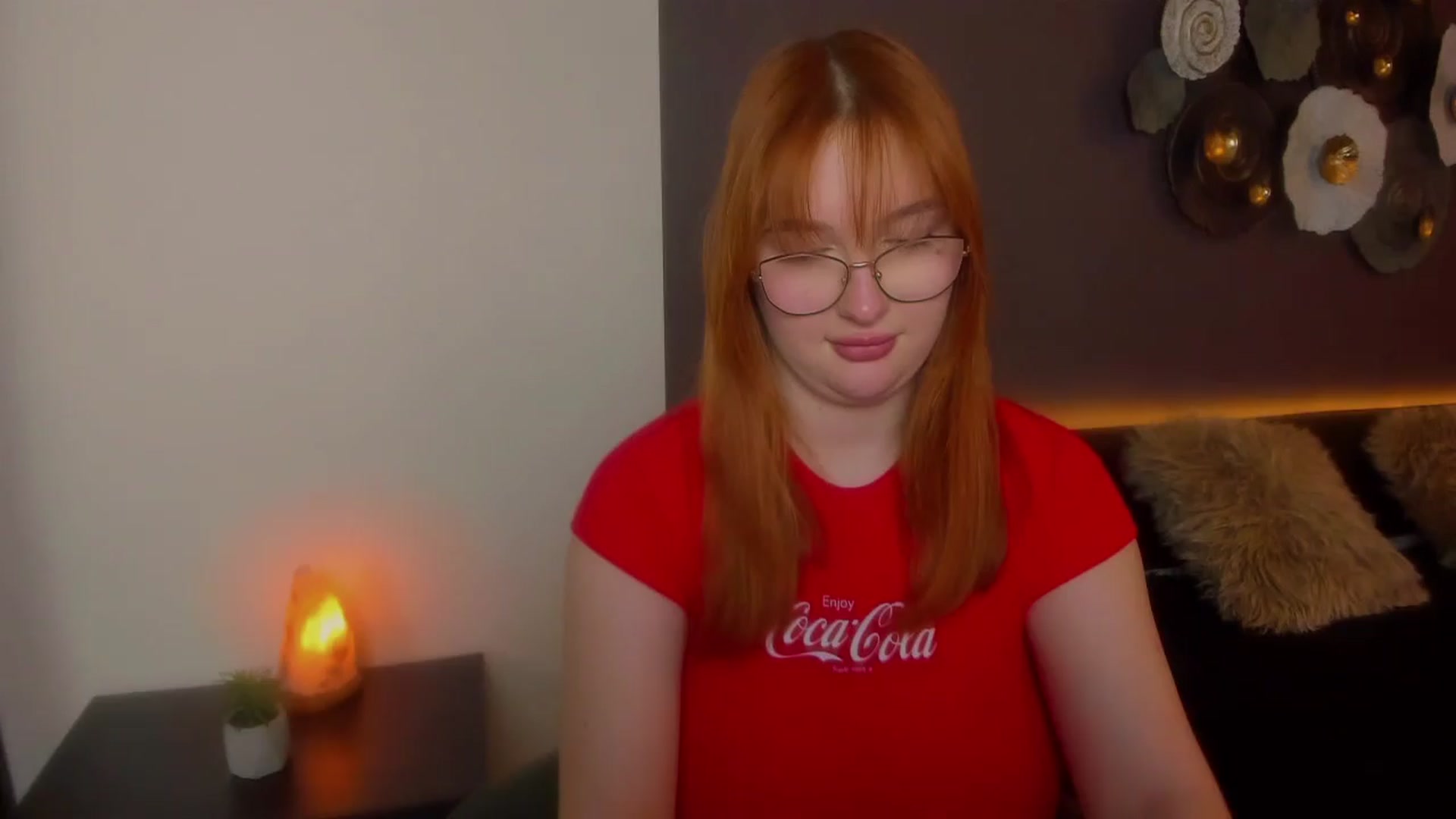 Gallery image thumbnail from AnaFoxy's myfreecams stream on, 03/30/2024, 12:15 image 12 of 20