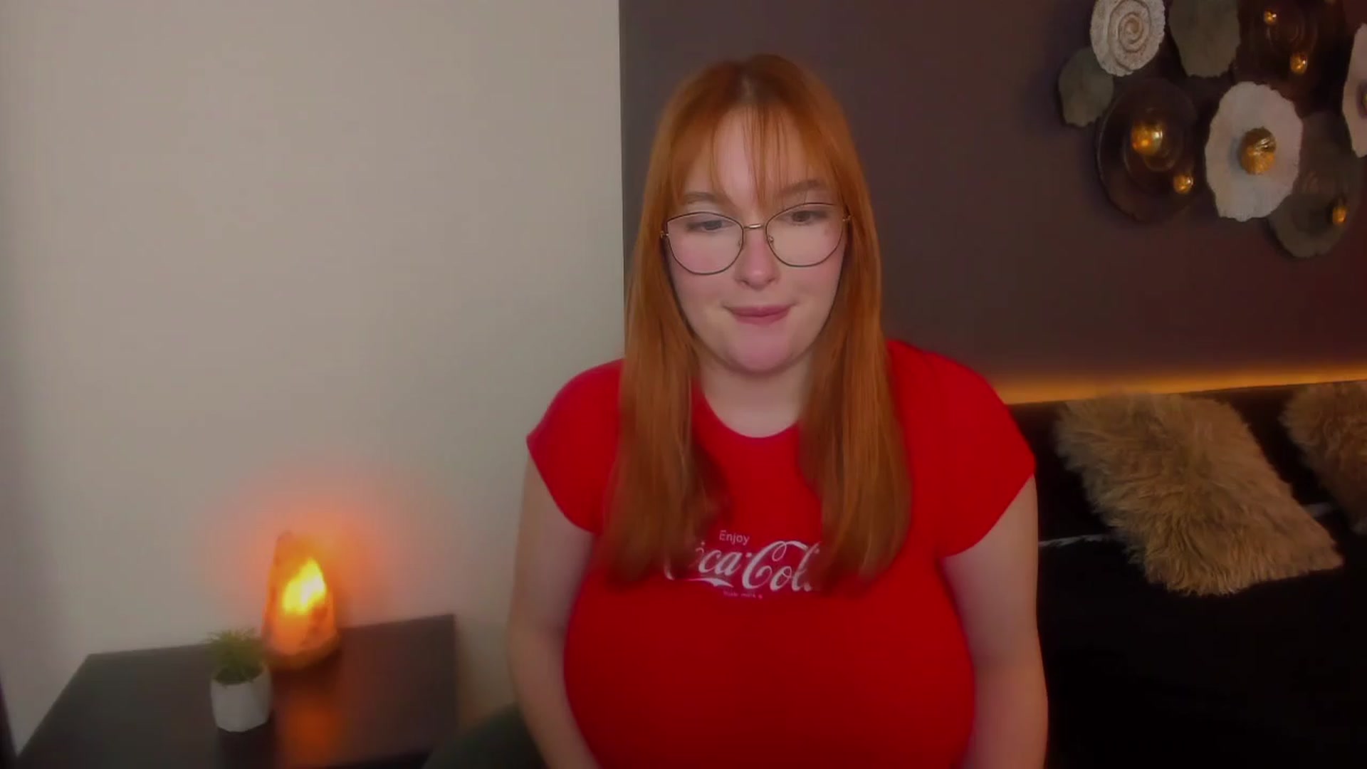 Gallery image thumbnail from AnaFoxy's myfreecams stream on, 03/30/2024, 12:15 image 4 of 20