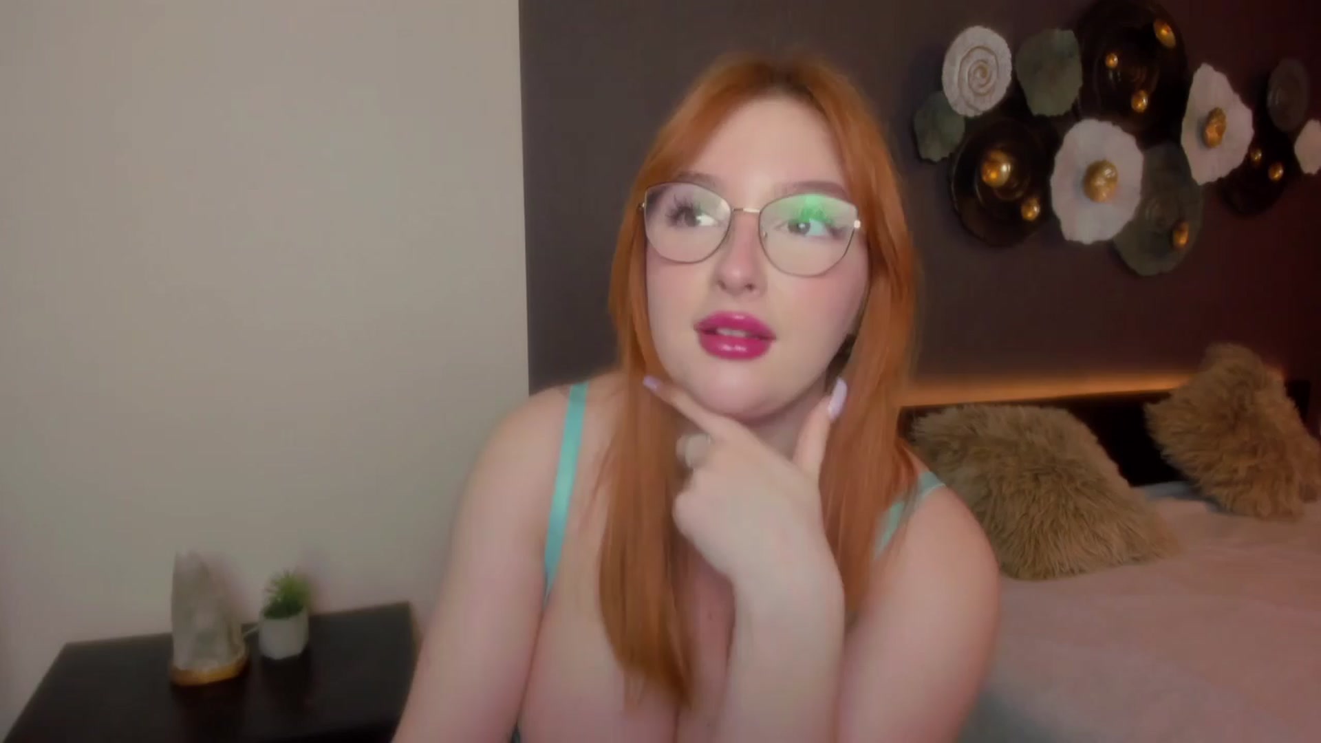 Gallery image thumbnail from AnaFoxy's myfreecams stream on, 04/07/2024, 10:29 image 1 of 20