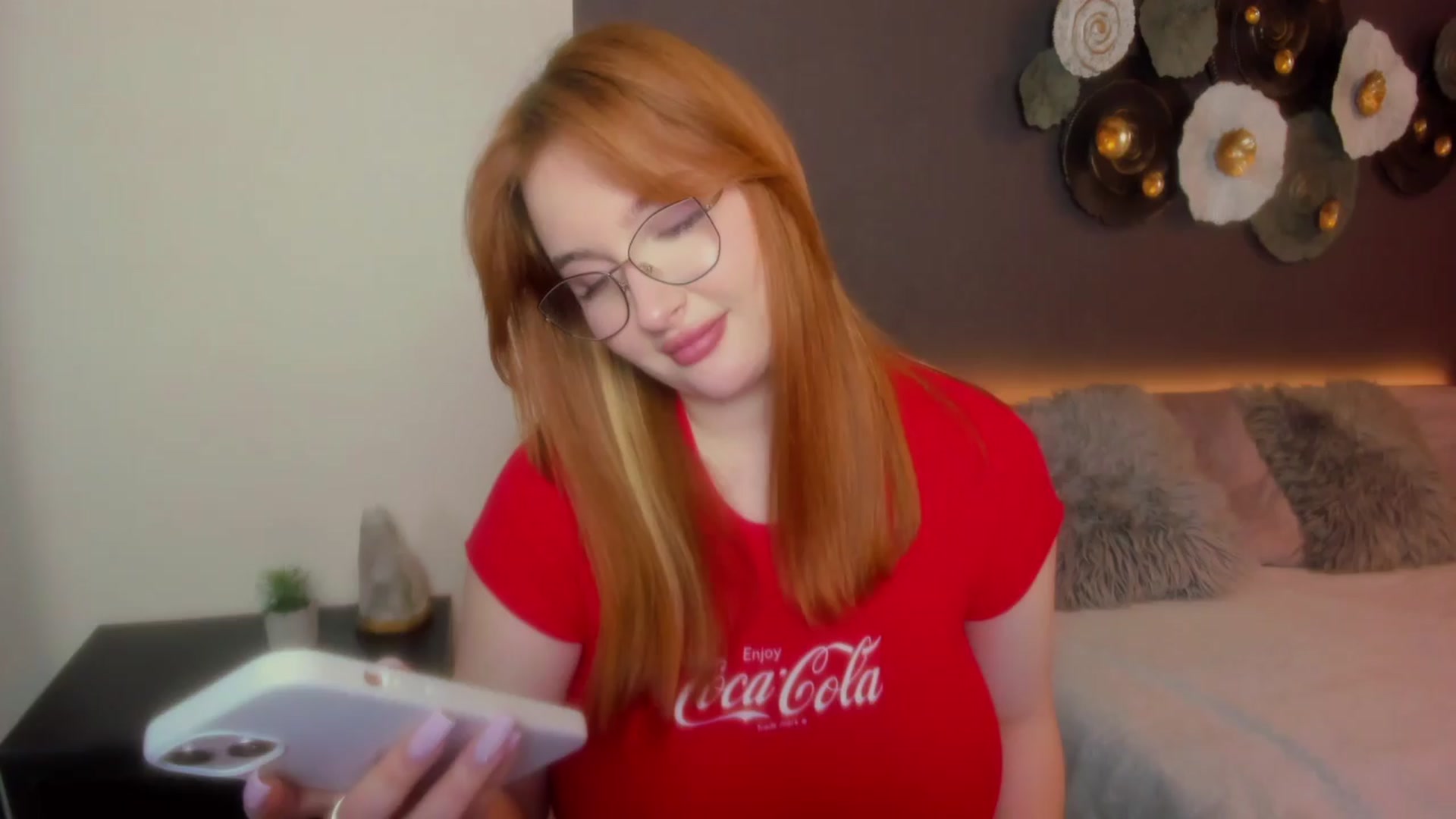 Gallery image thumbnail from AnaFoxy's myfreecams stream on, 04/15/2024, 08:46 image 1 of 20