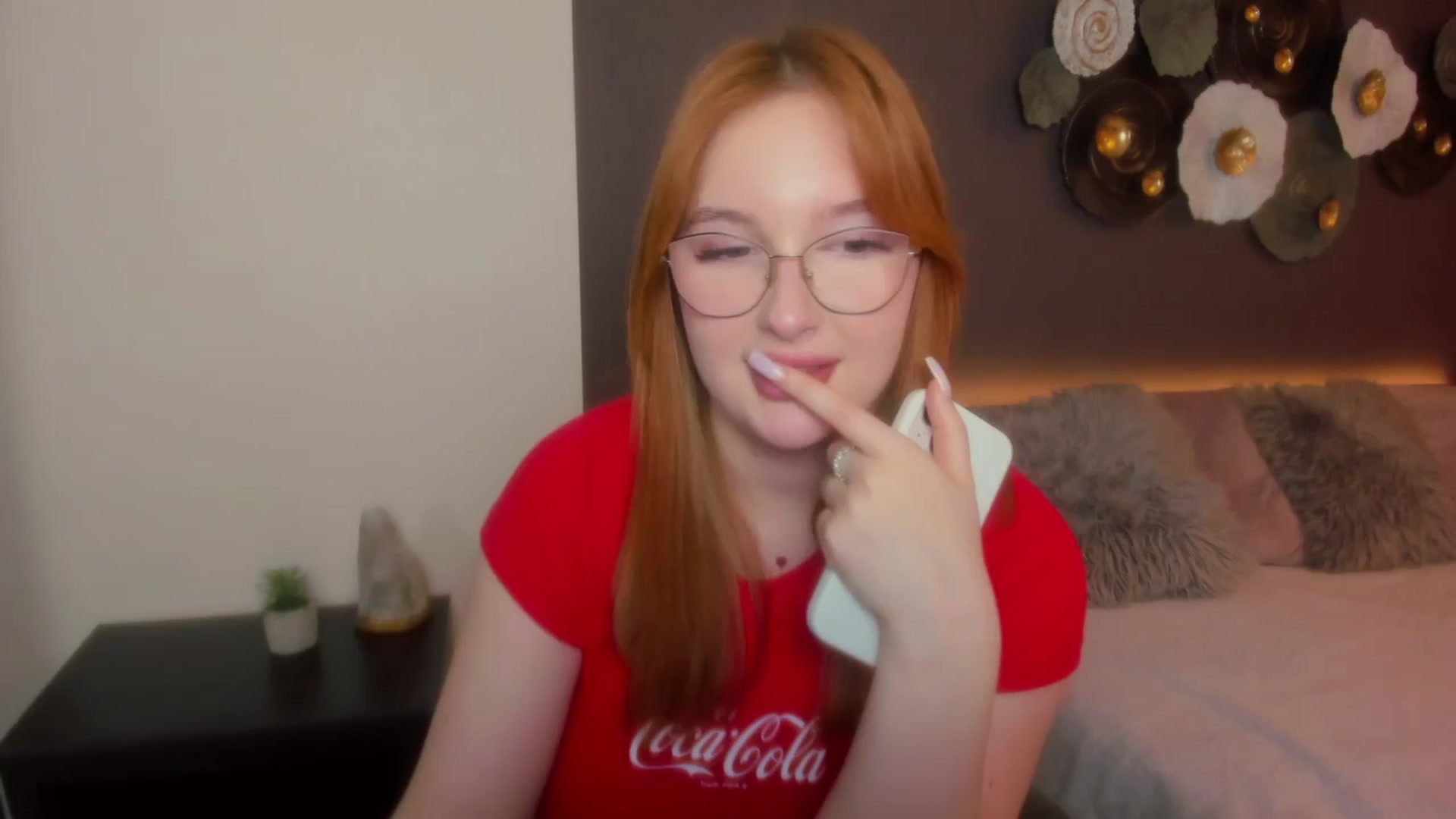 Gallery image thumbnail from AnaFoxy's myfreecams stream on, 04/15/2024, 08:46 image 12 of 20